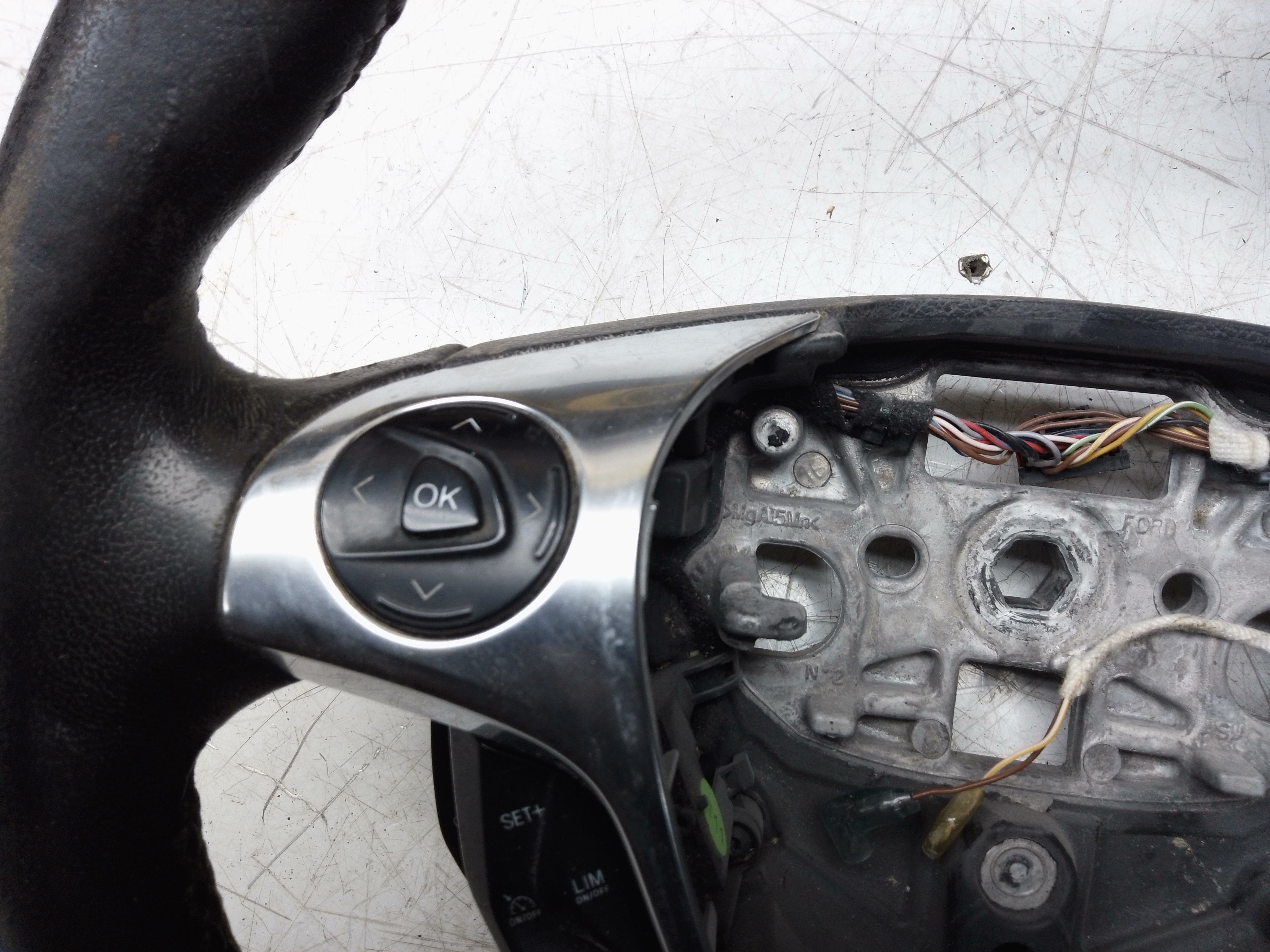Ford Transit 350 2019 Steering Wheel (DT11-3600-GA35B8)