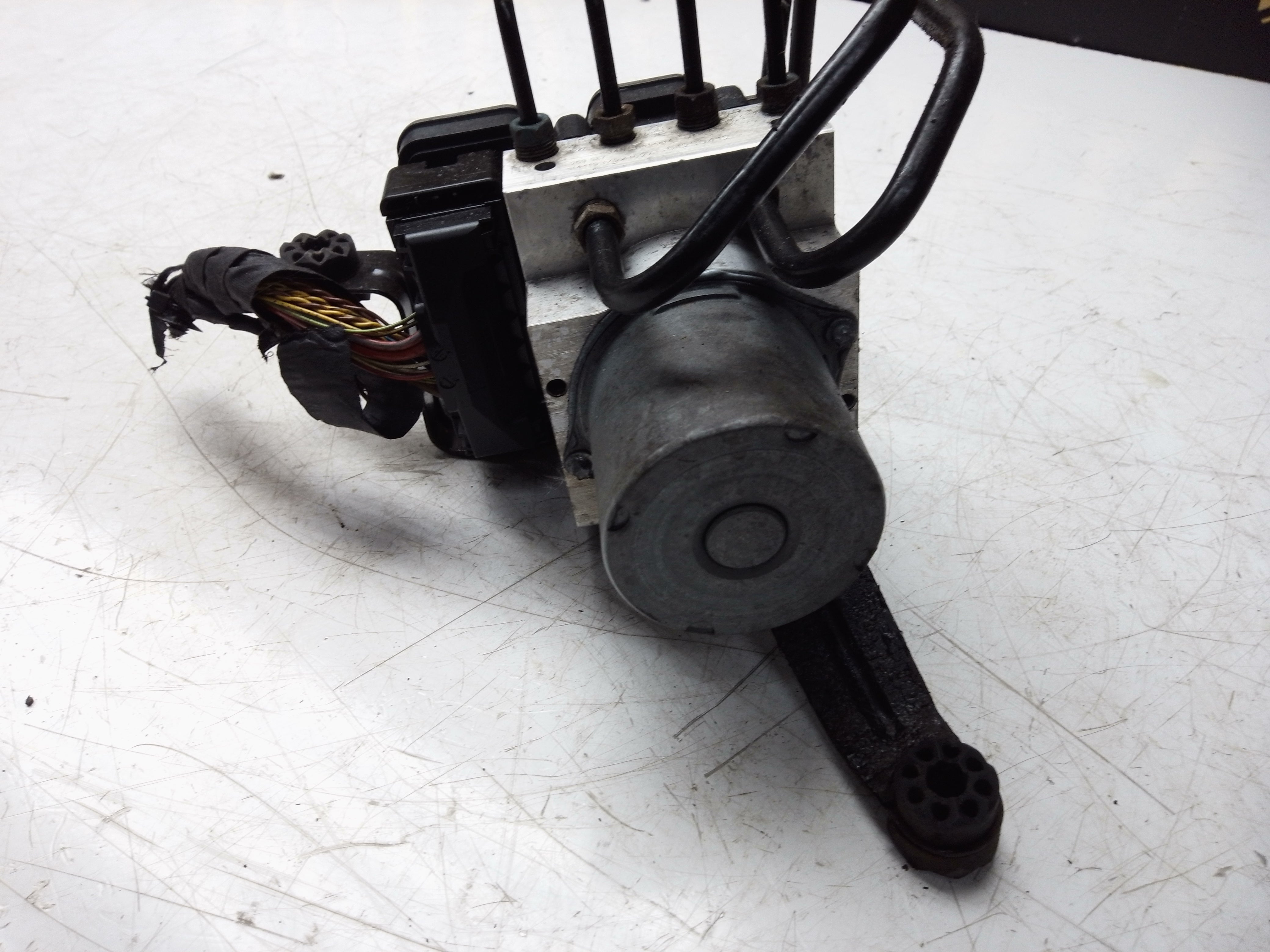 BMW X5 X6 Series F15 F16 ABS Pump Control Module (6864790) (6856841)