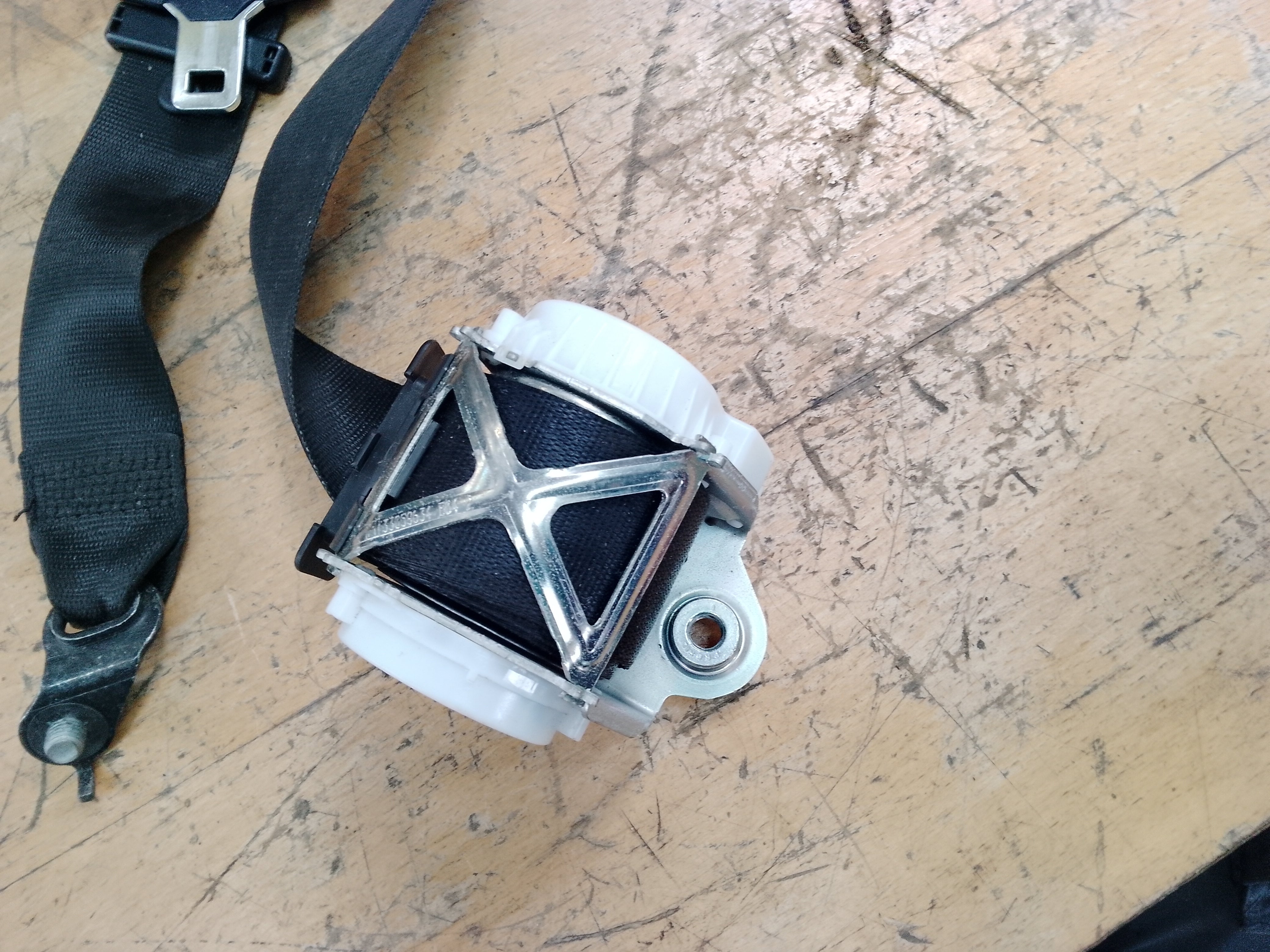 BMW 3, 4 Series 2014-2020 F30 Front Left Passenger Seat Belt (34078320D)