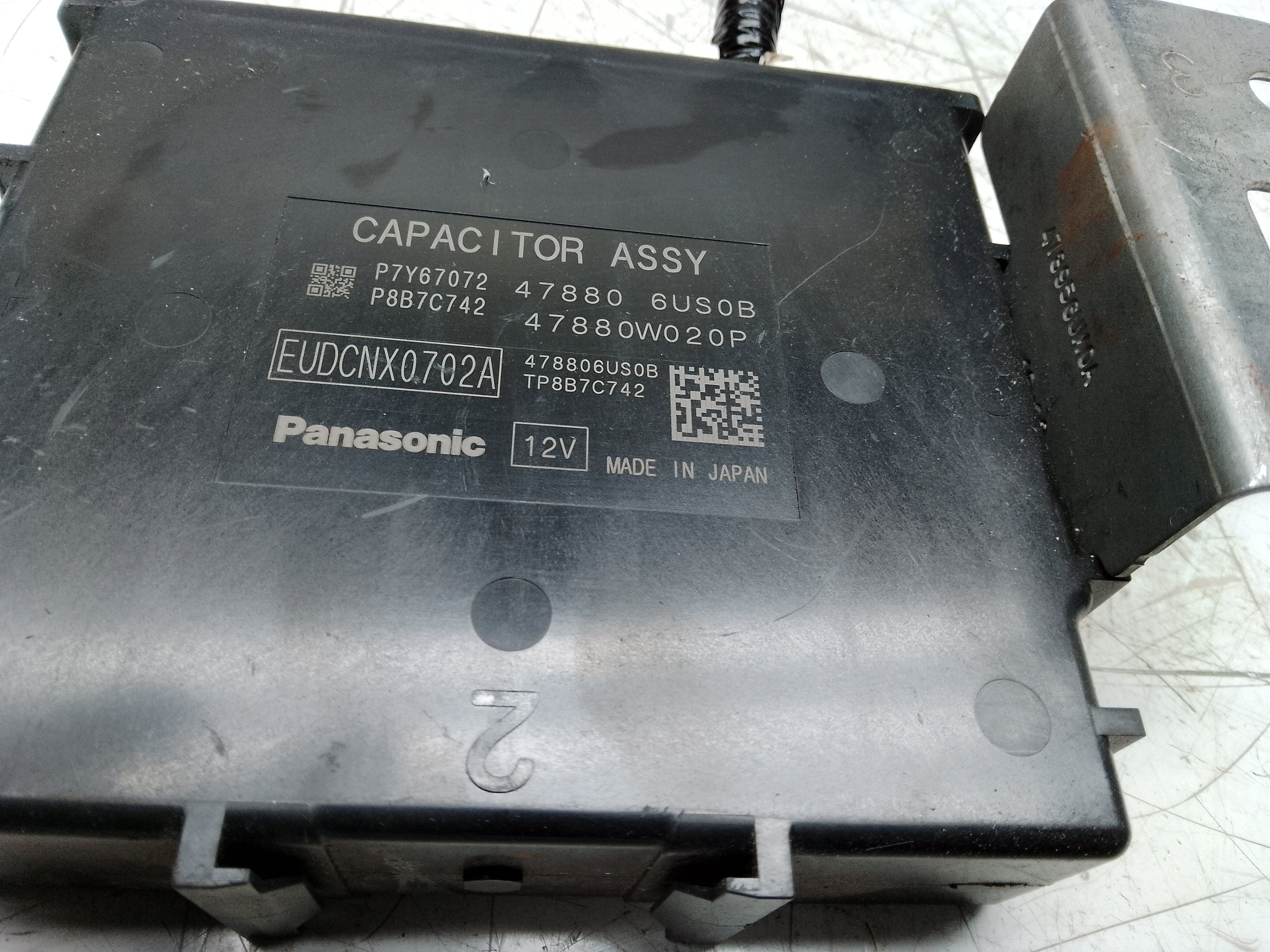 Nissan Qashqai J12 2014–2021 Capacitor Assembly (47880W020P)