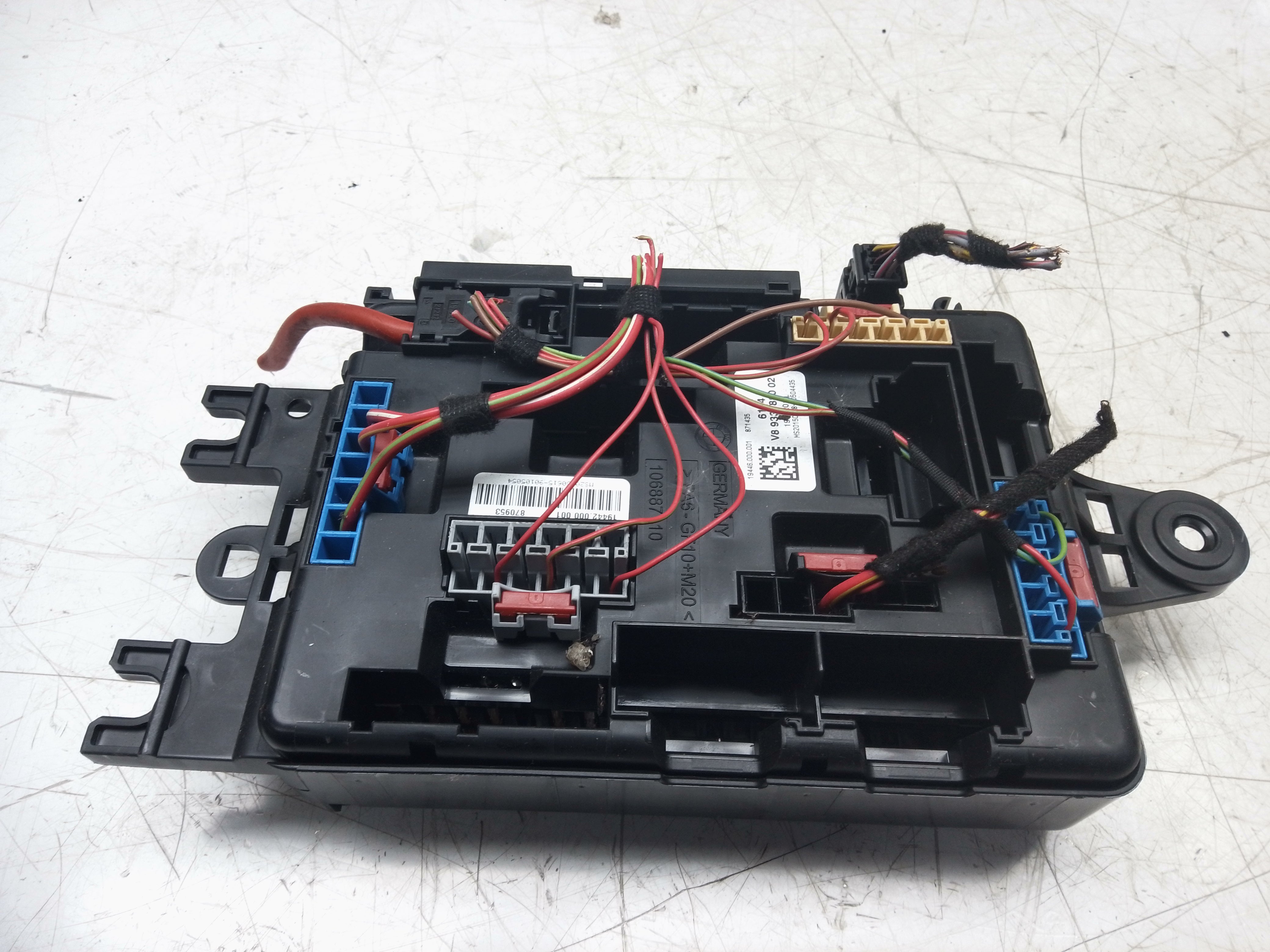 BMW 1 2 3 Series F20 F22 F30 Rear Electric Power Distribution Fuse Box (9337880)
