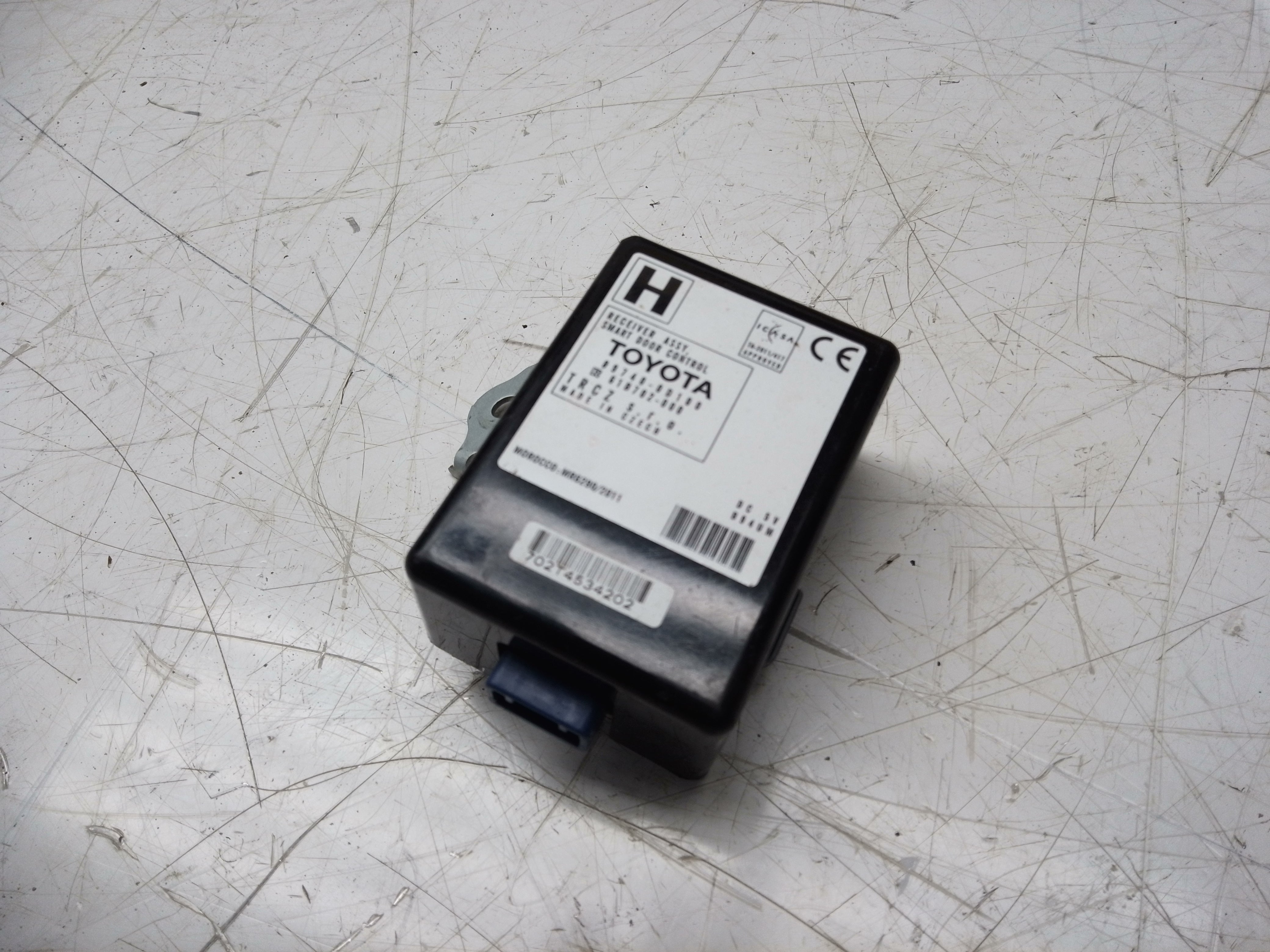 Toyota Yaris 2016 Control Module ECU (89740-0D100)