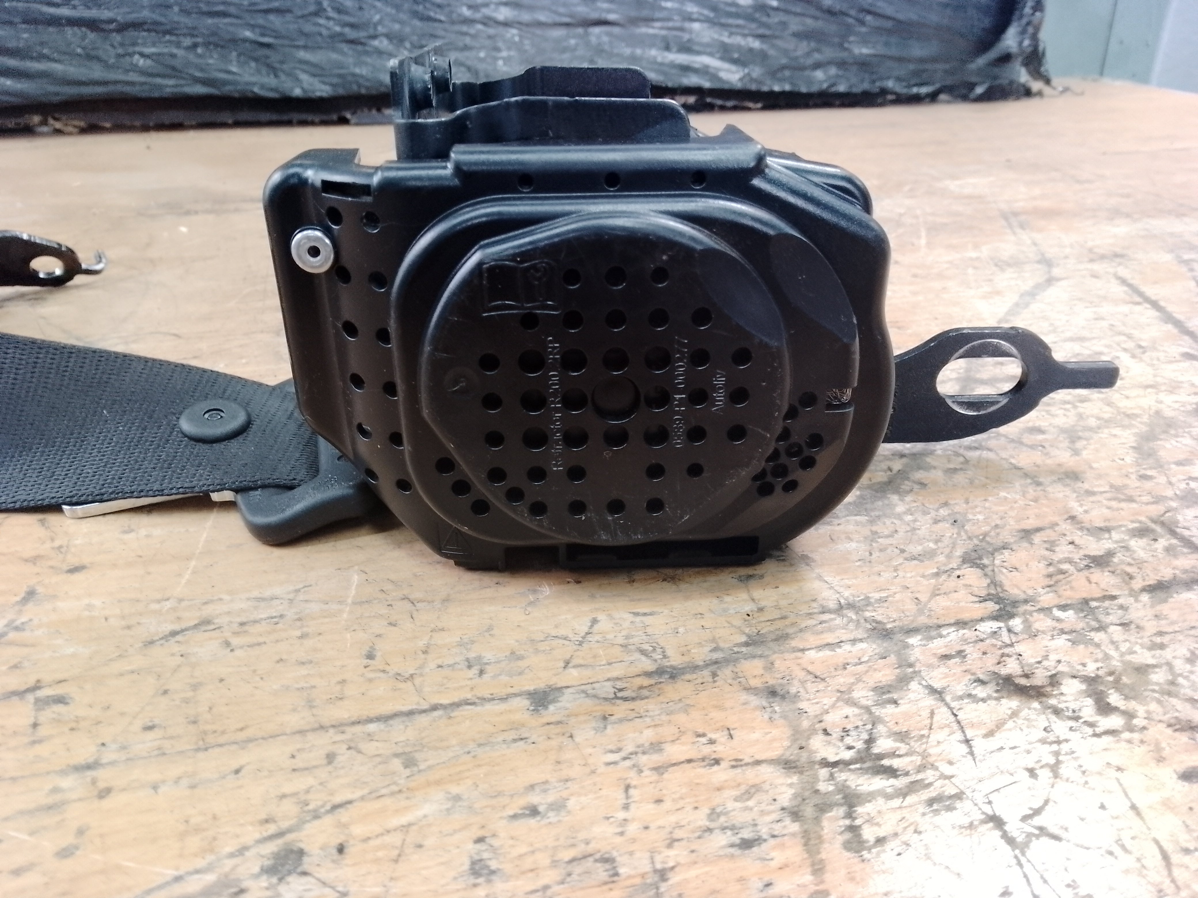 BMW 5 Series G30 2019 Drivers or Passenger Side Rear Seat Belt (639708700C)