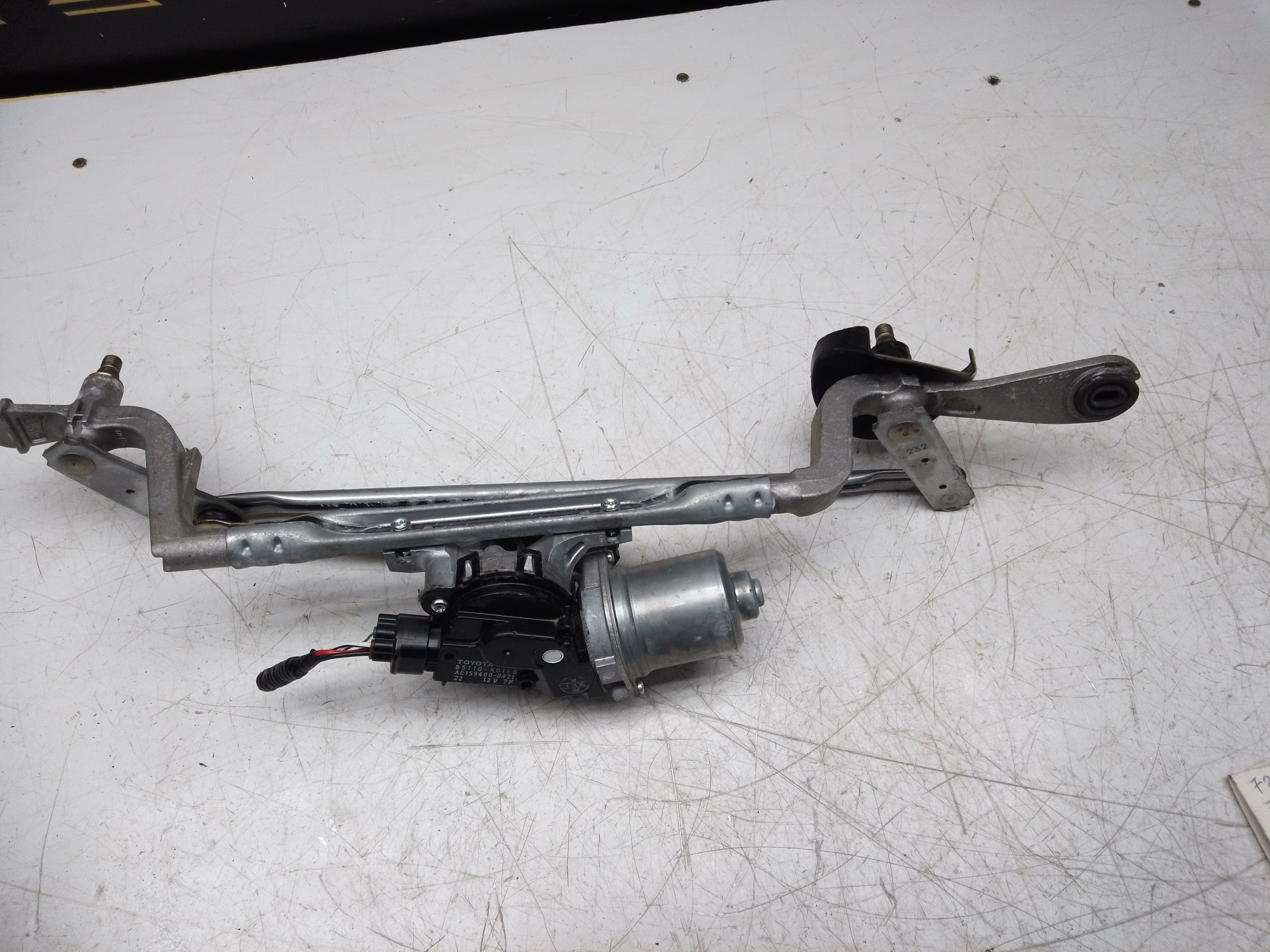 Toyota Yaris 2021–ON Front Wiper Motor & Linkage (85110-K0110)