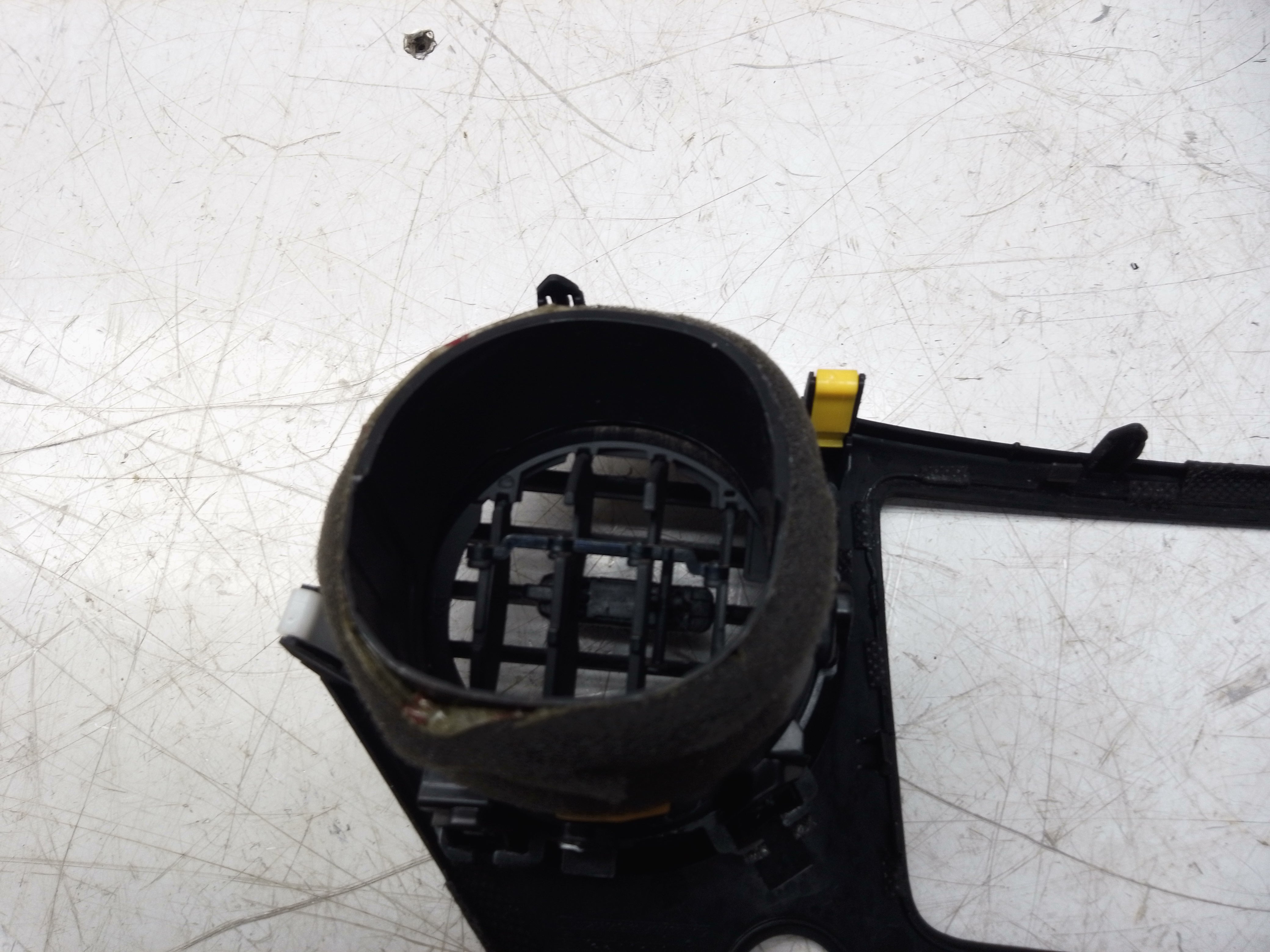 Hyundai i10 2013–2019 Heater Control Panel Trim (84740-B9900)