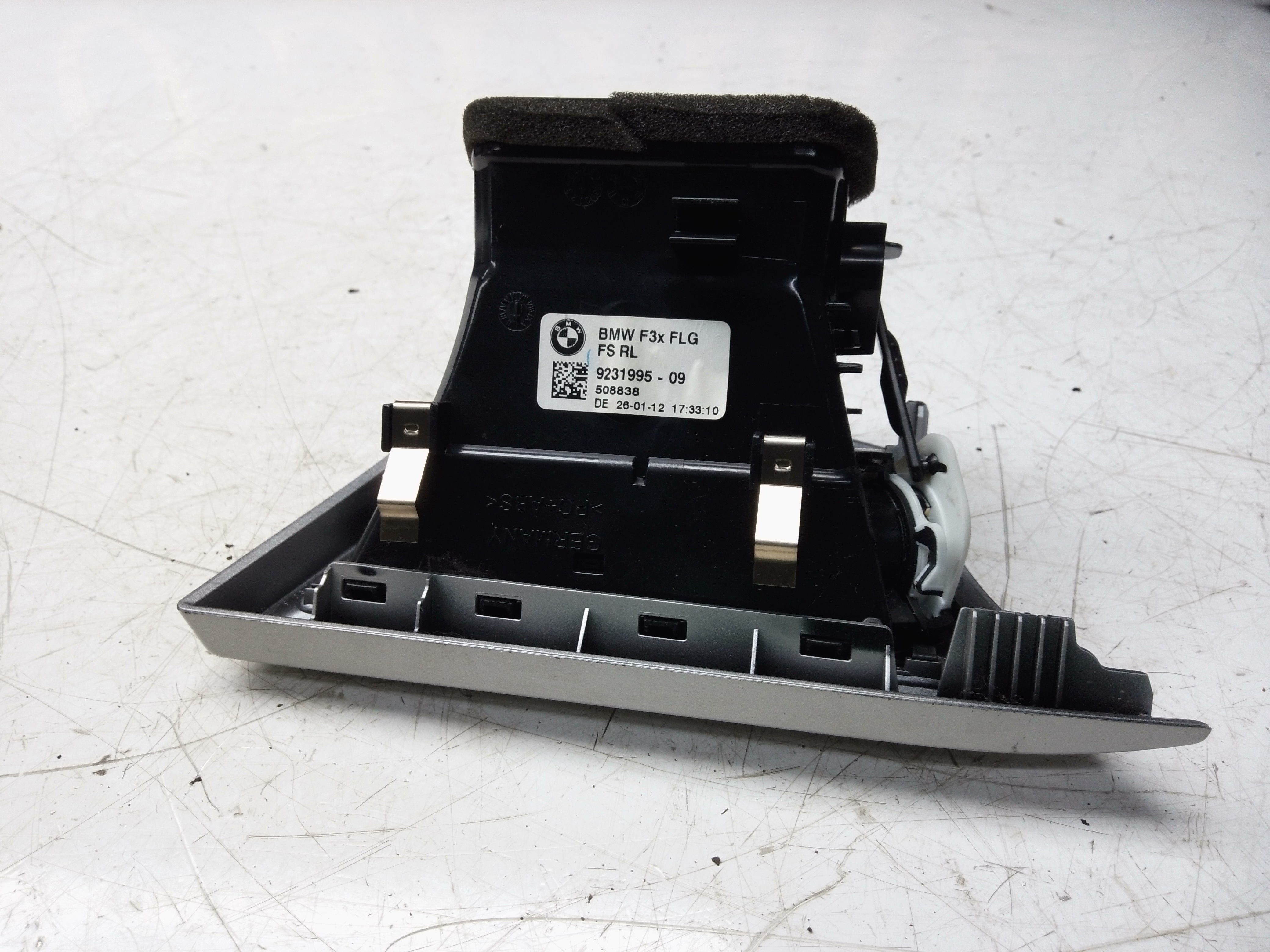 BMW 3 Series F30 Right Driver Dashboard Air Vent (9231995)