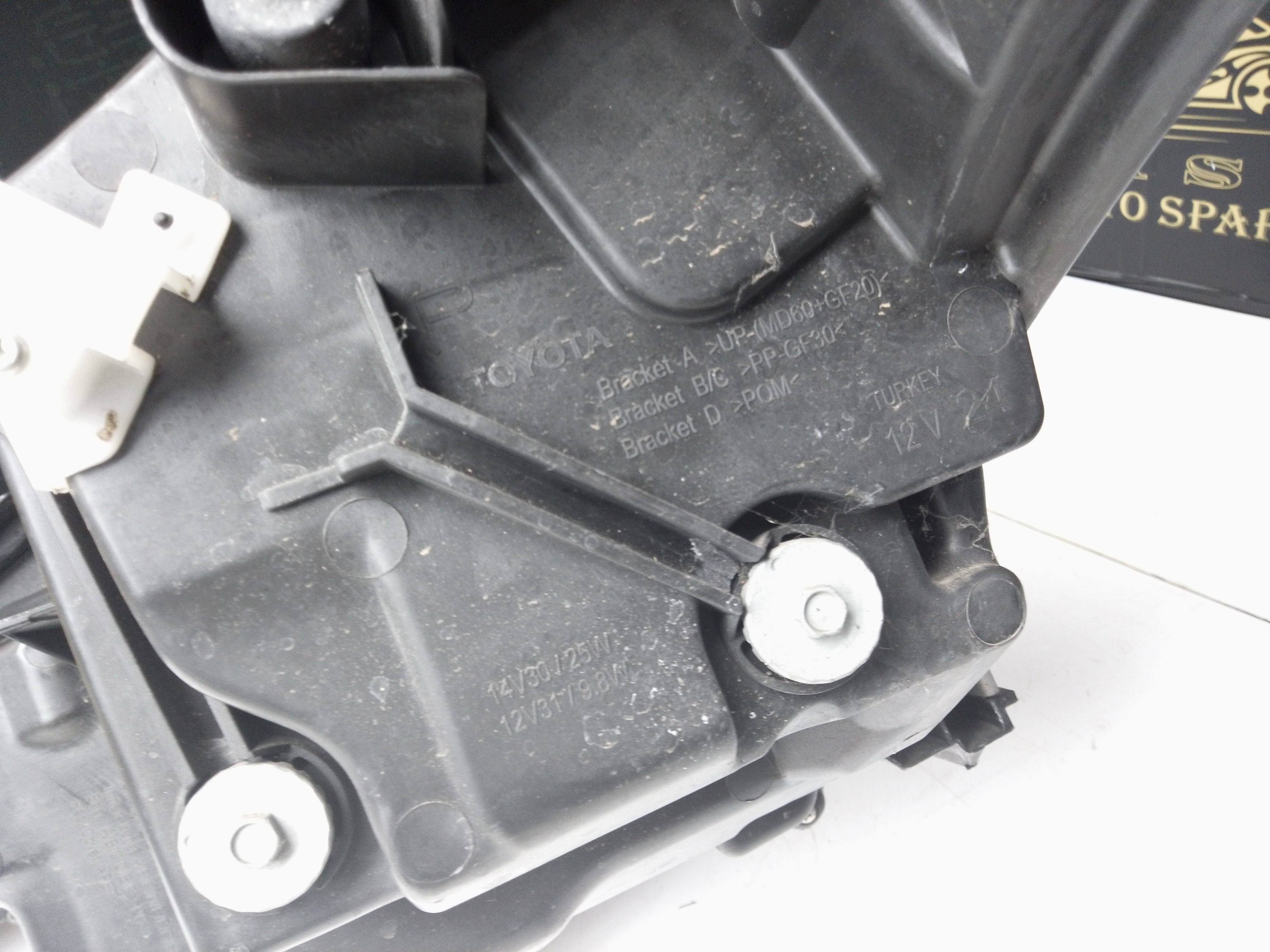 Toyota C-HR 2016–19 LED Right Headlight (81110-F4050-00)