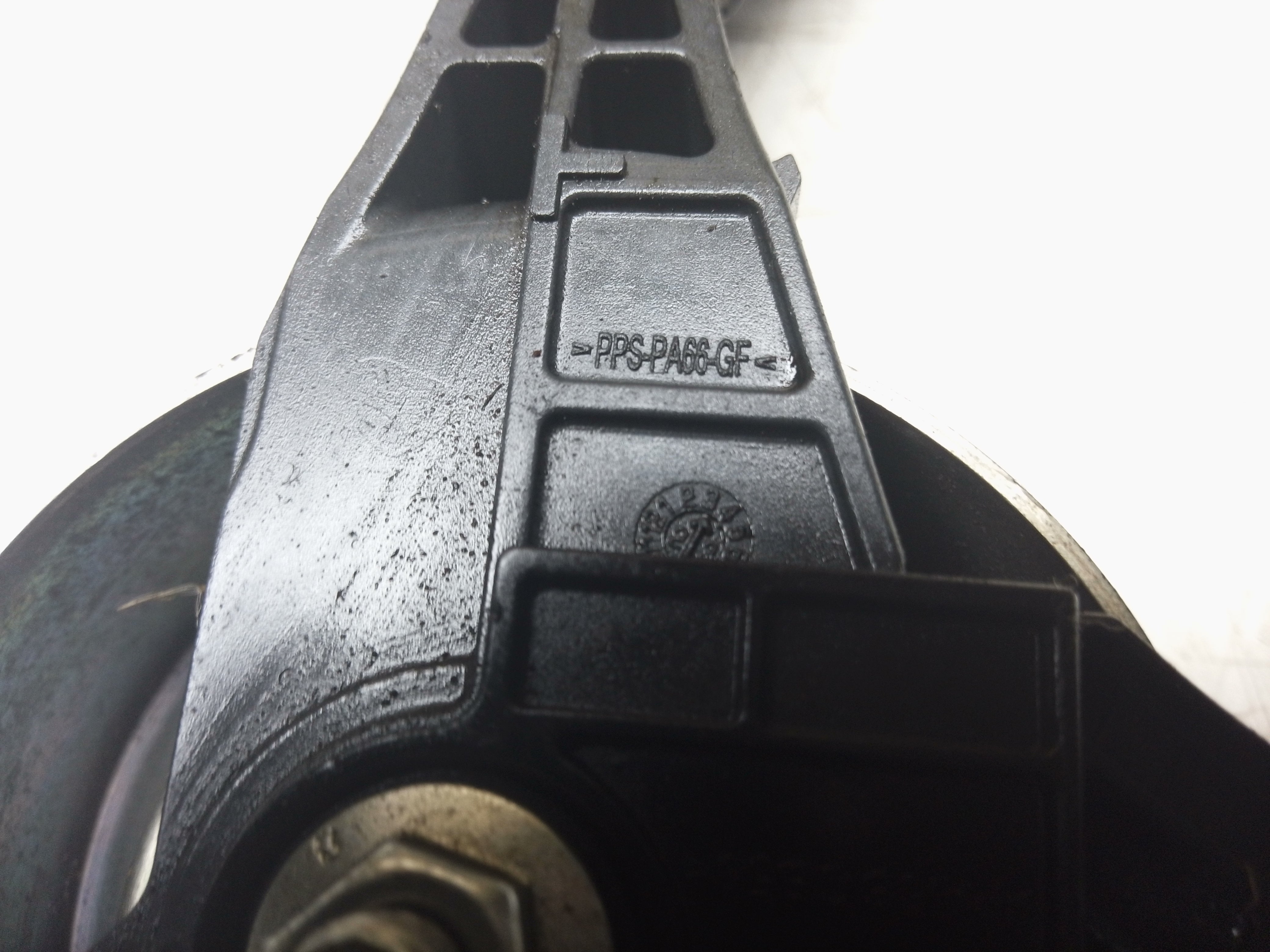 BMW F20 F21 F30 F31 F80 Belt Tensioner (N13B16A) (11287534400) (V7598832800)