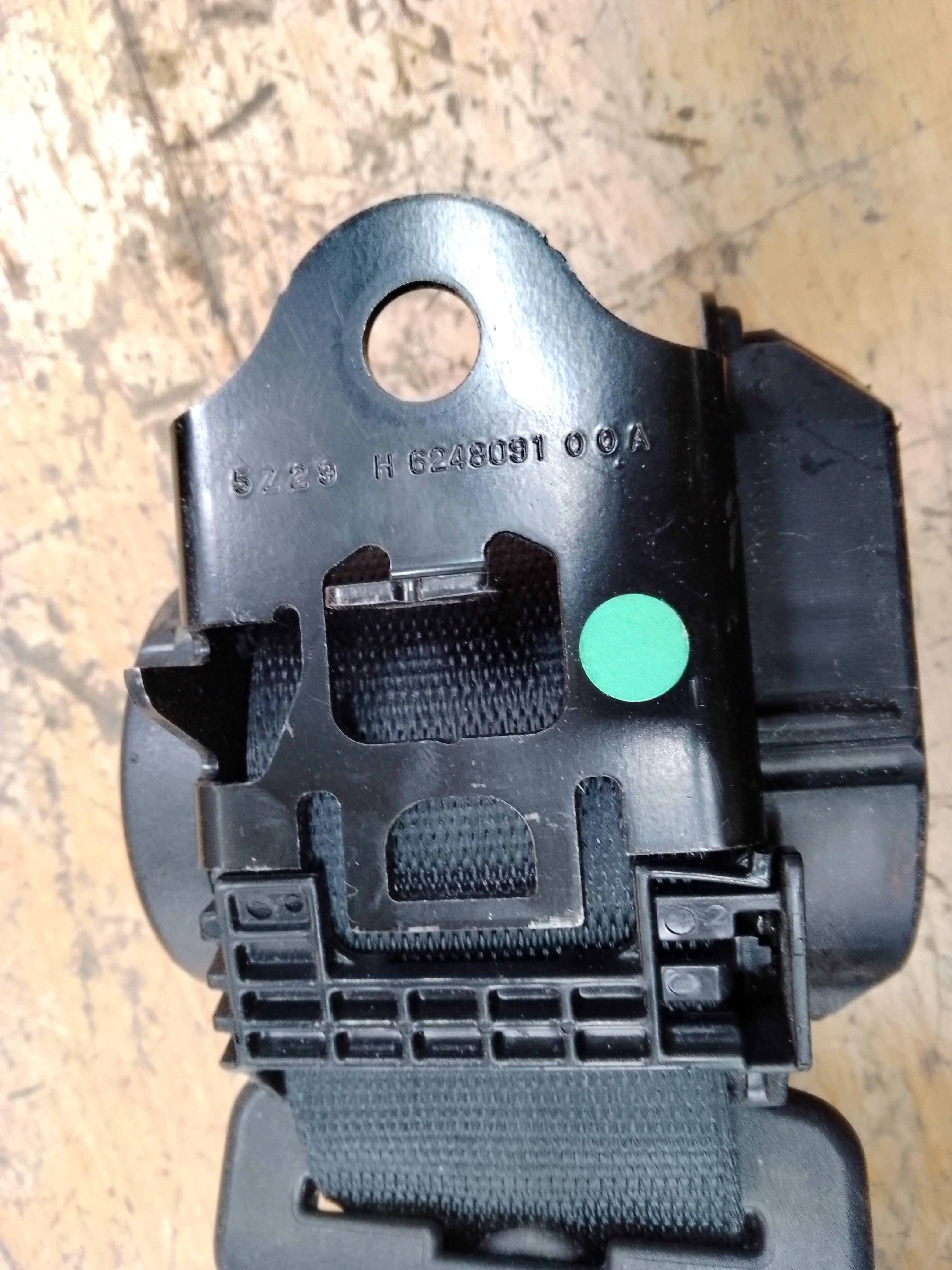 BMW X5 2013–18 Rear Seat Belt – Right Hand (623202800D)