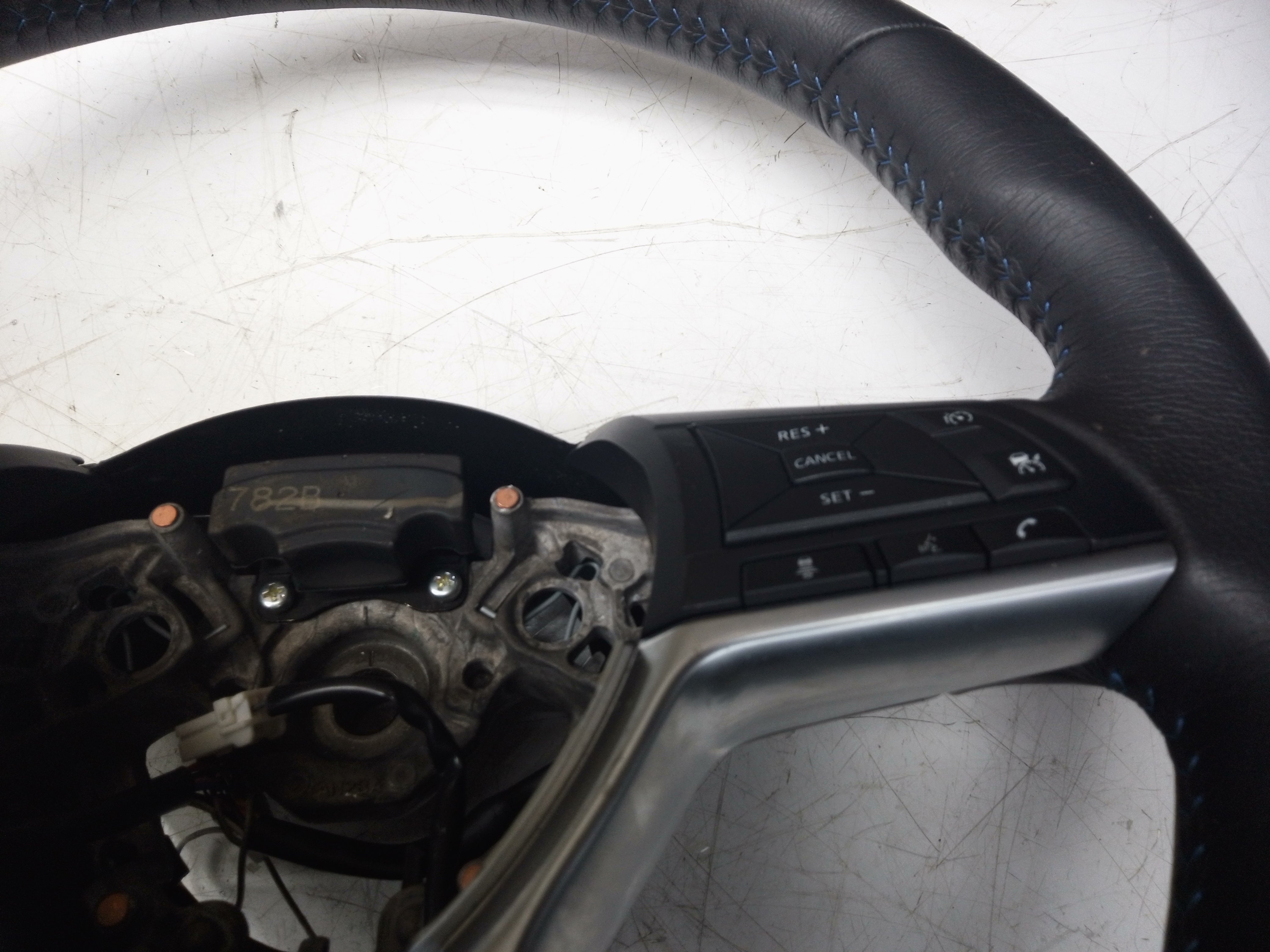 Nissan Leaf 2018-2022 Steering Wheel
