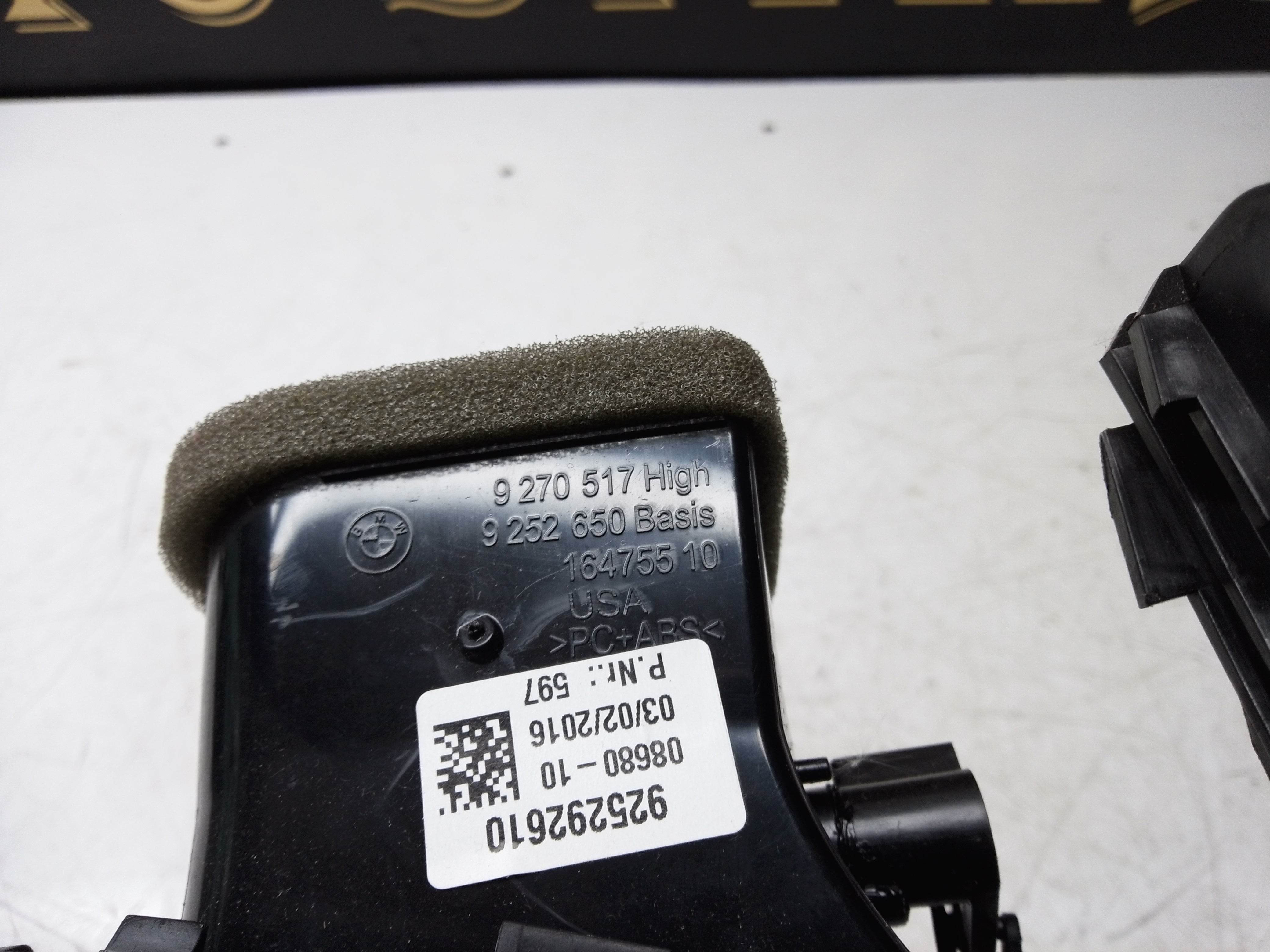 BMW X5 2017 Front Driver Side Dashboard Air Vent Grille (9270517)