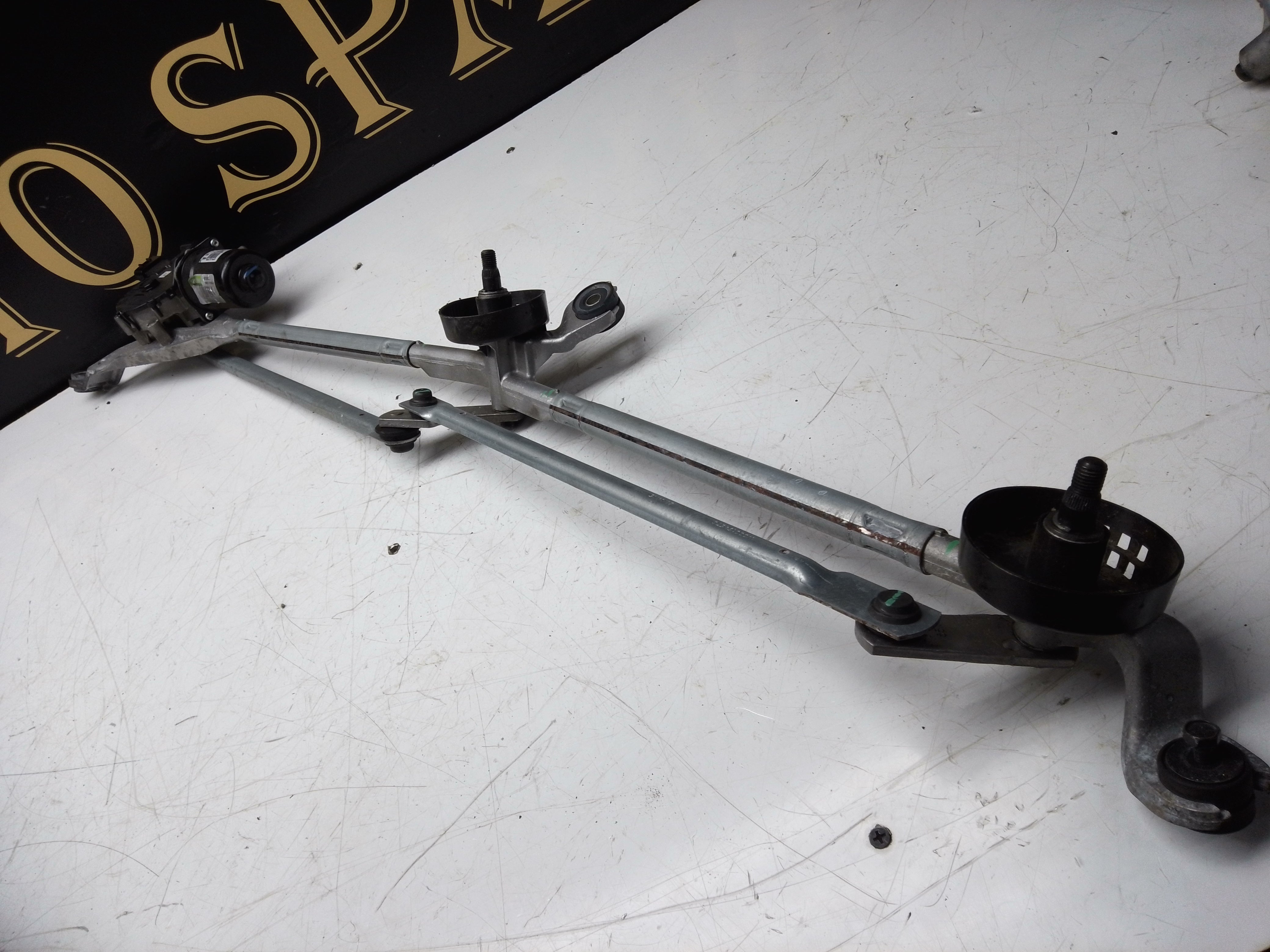 Nissan Juke X6 F16 2019-2023 Wiper Motor with Linkage (W147043)