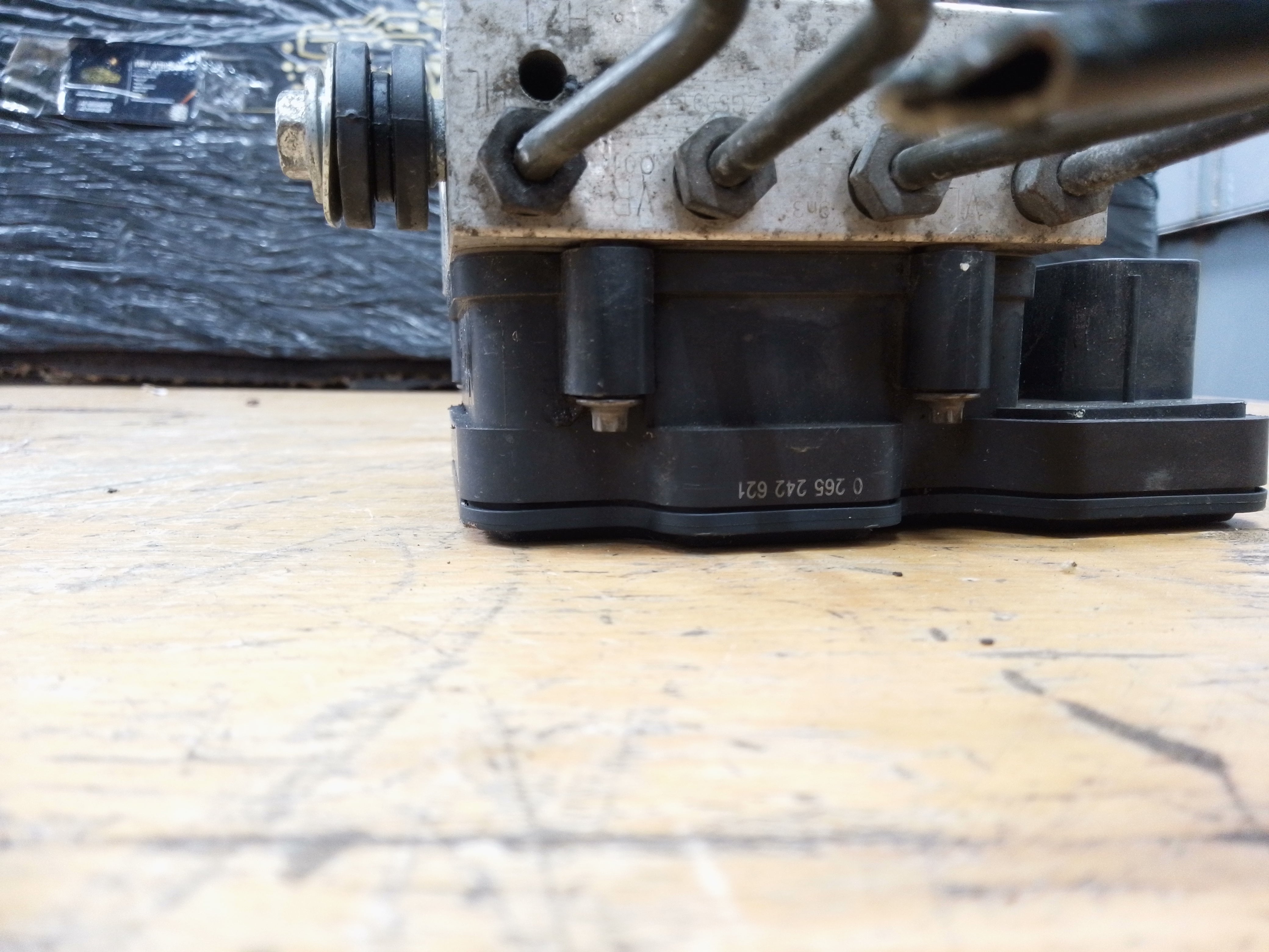 Mercedes Sprinter 2009–2023 W906 ABS Pump Control Modulator (A9069002001)
