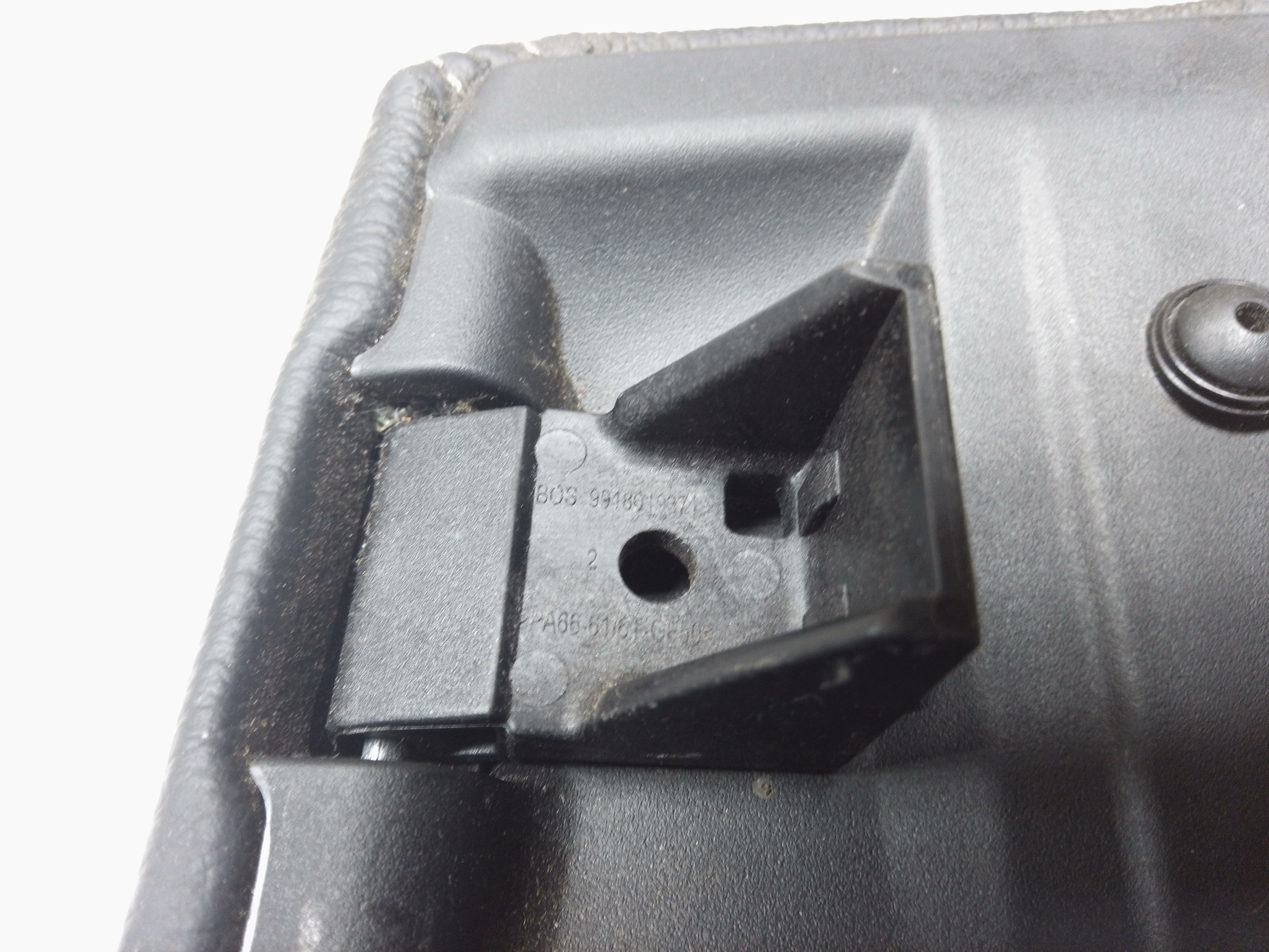 BMW 5 Series G30 G31 Both Center Console Leather Armrest (9918019371)