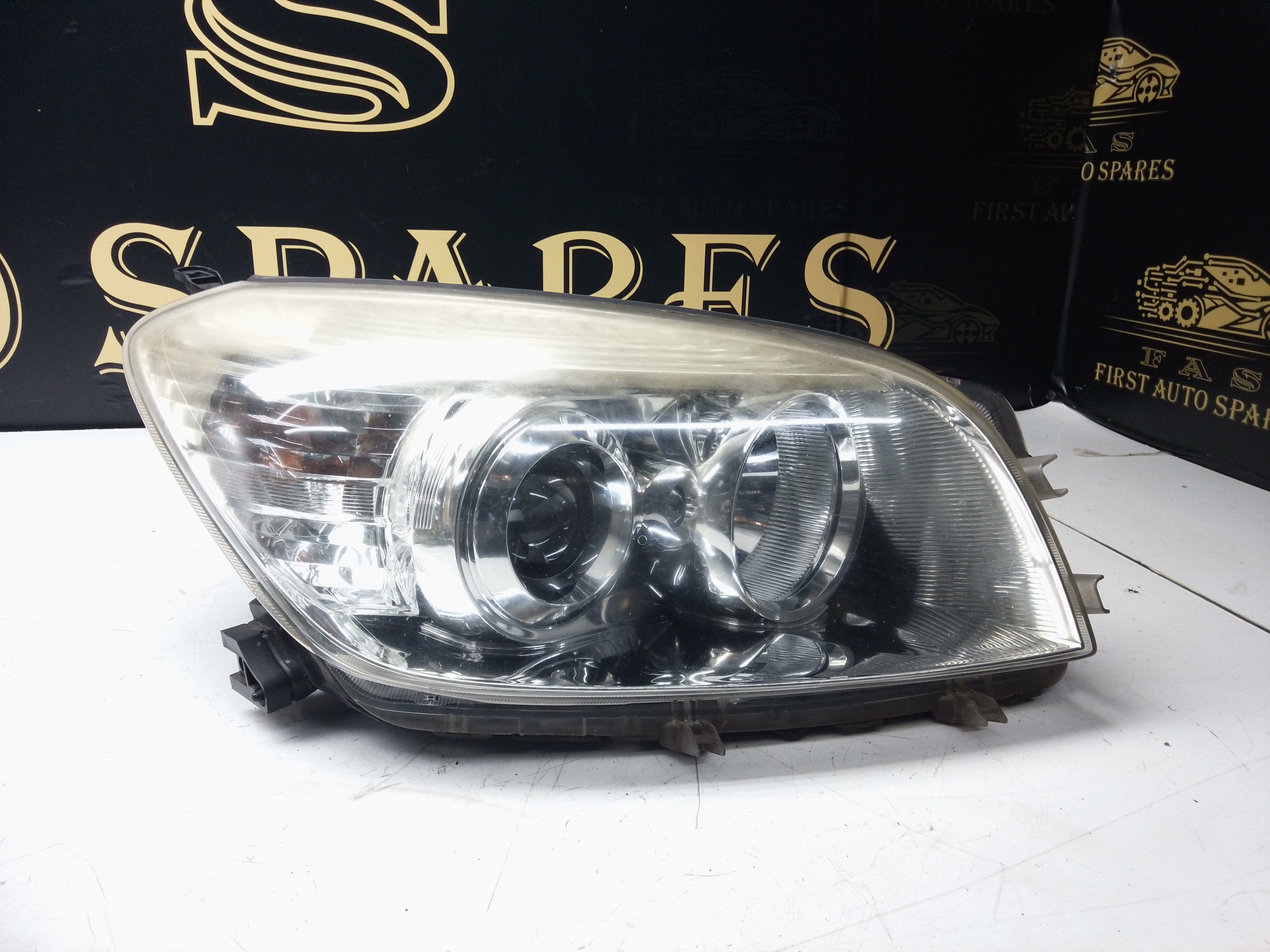 Toyota RAV4 2008 Right/Driver Side Headlight