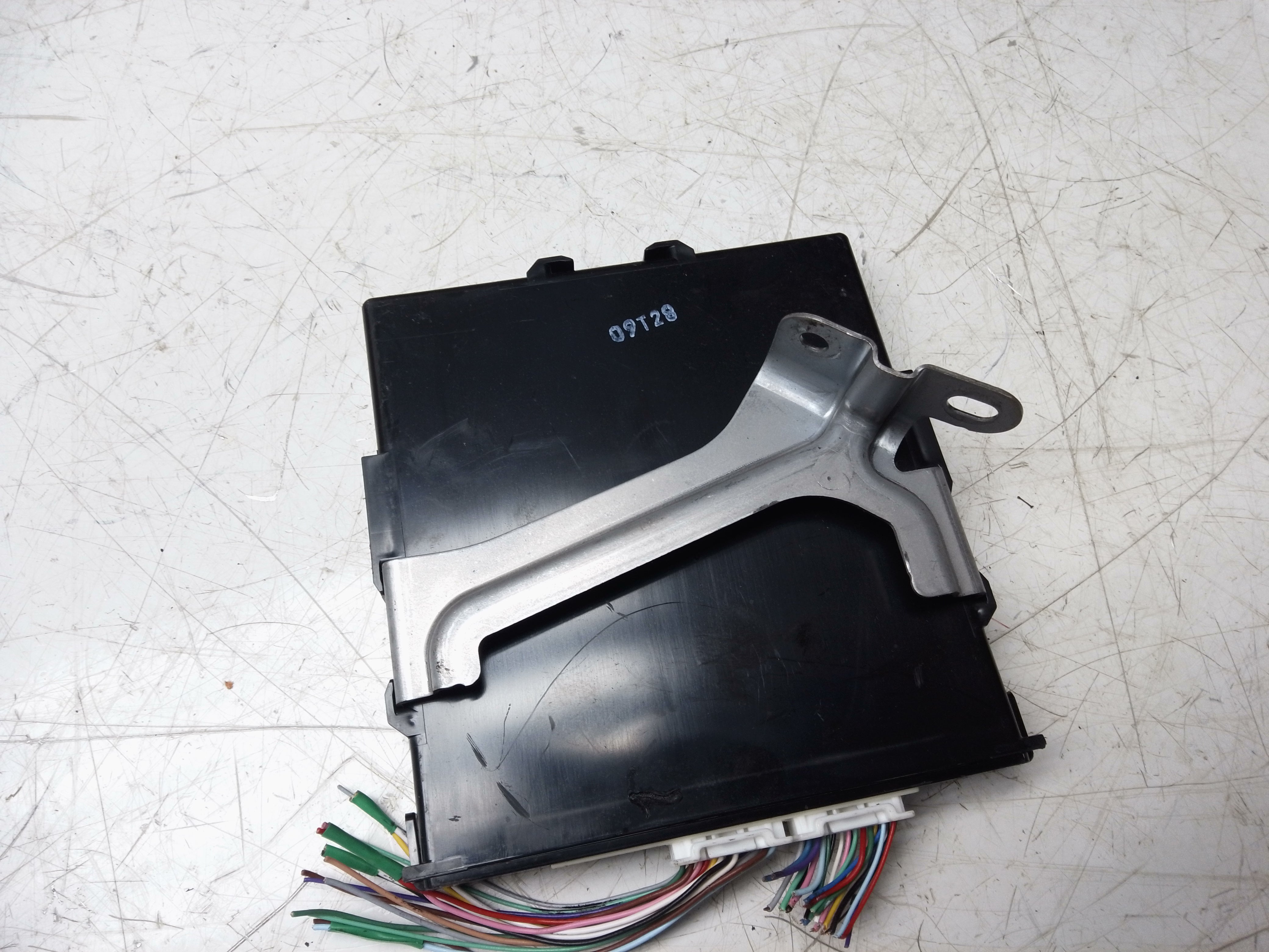 Toyota C-HR 2016–2023 Smart Key Control Module Unit (89990-F4040)