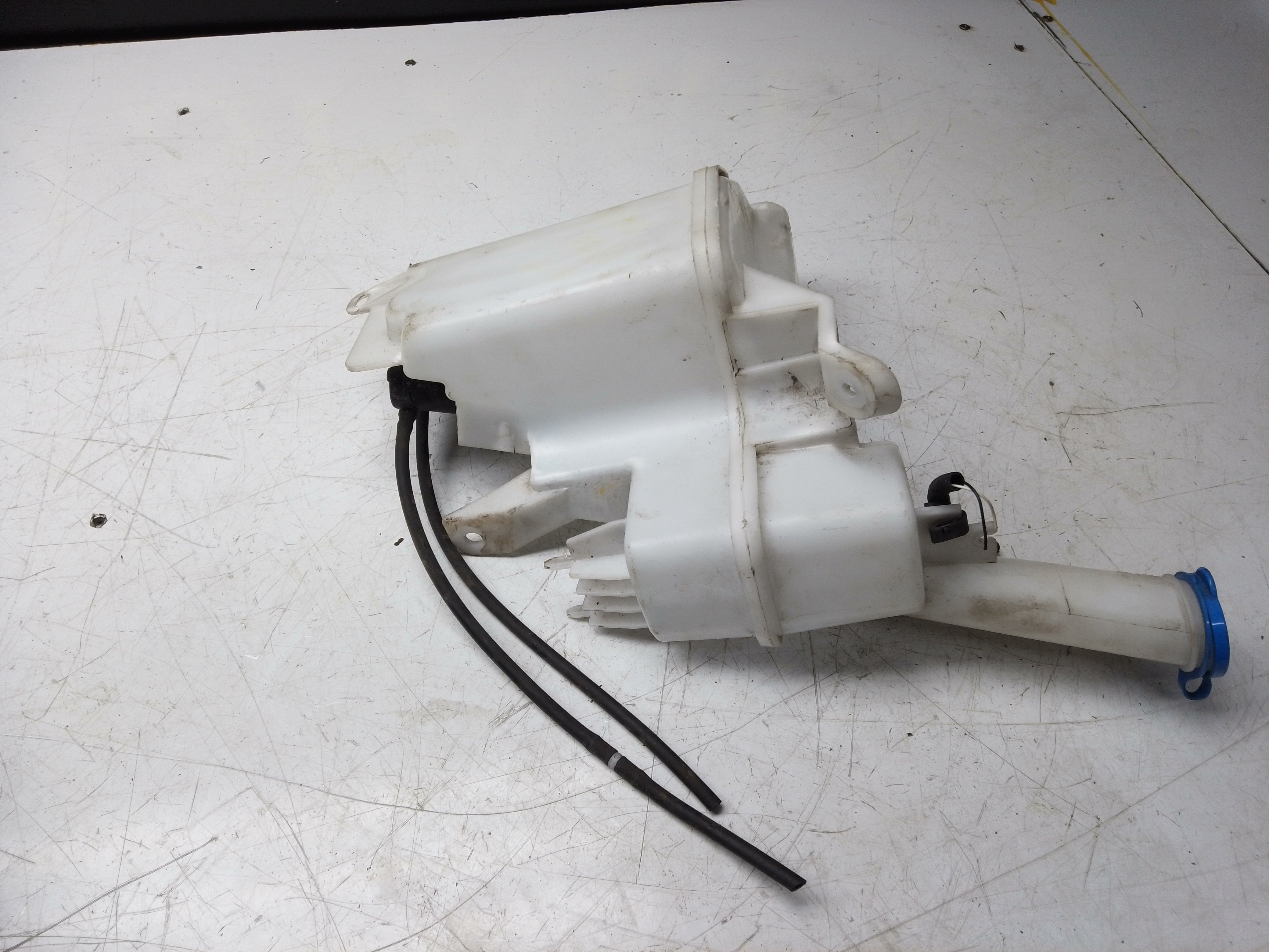 Toyota Aygo  2019 Washer Bottle (853150H030)