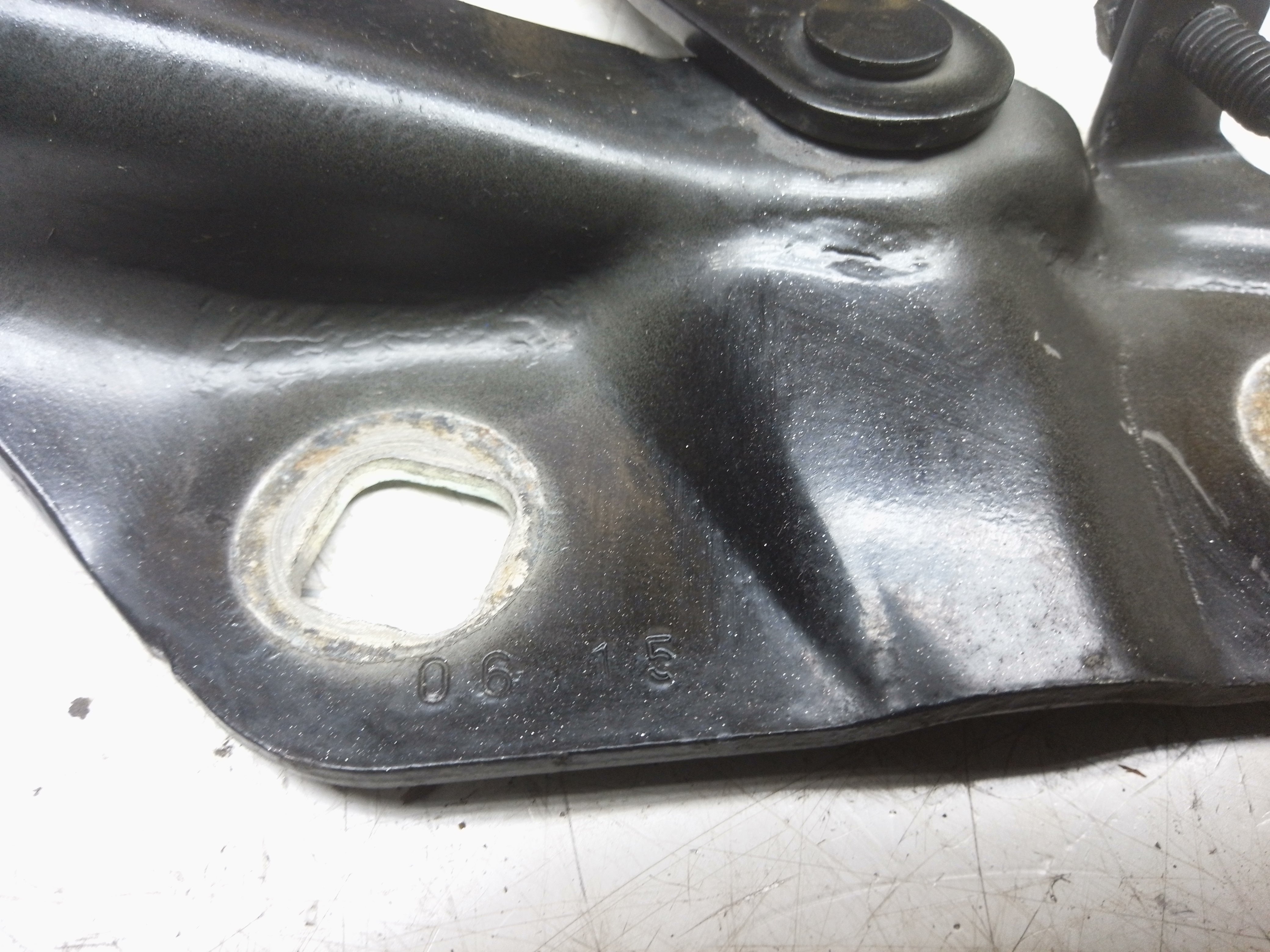 Ford Transit 2014–2020 Right & Left Bonnet Hinges (BK21-16800AD) (BK21-16801AC)