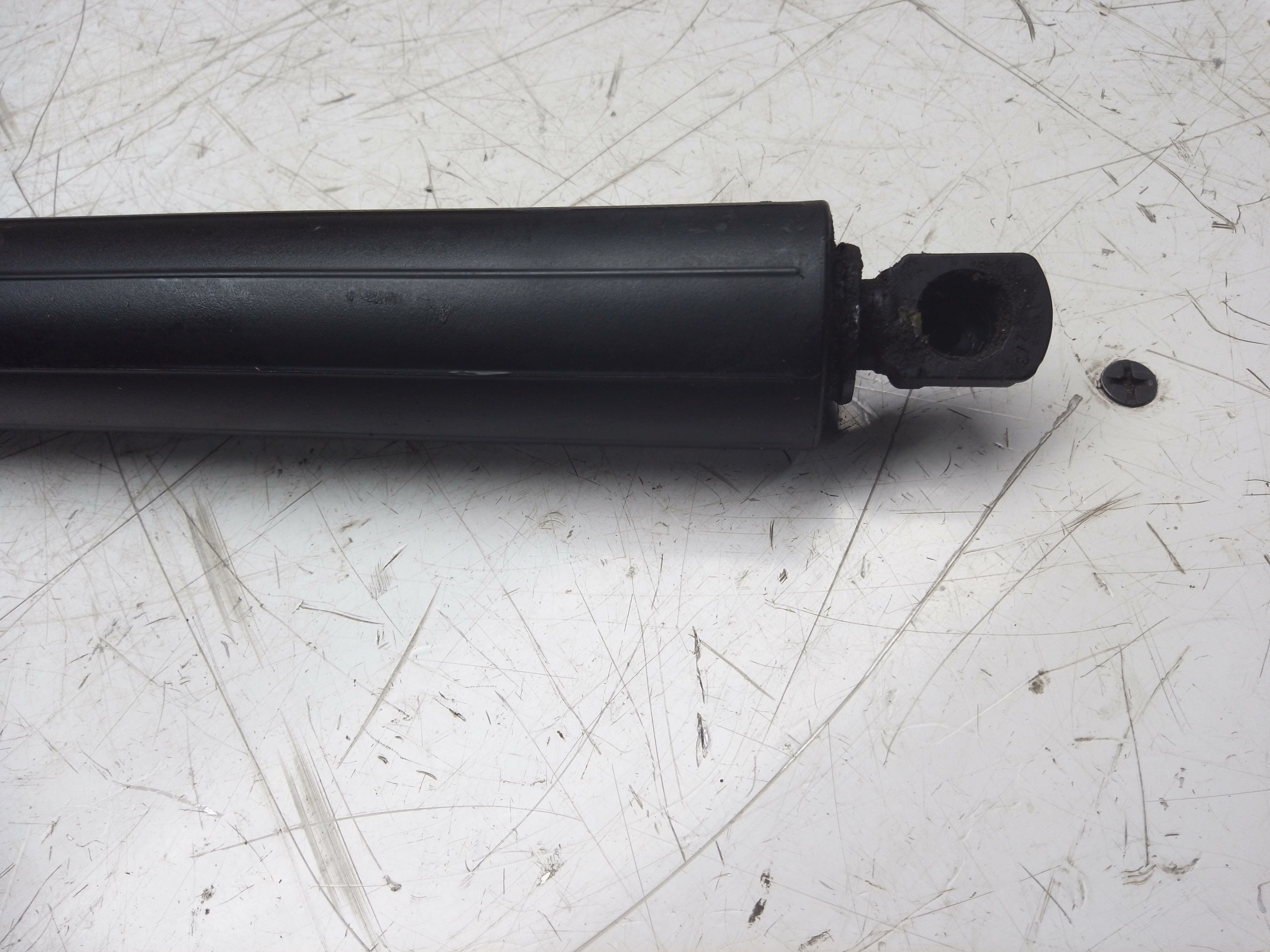 BMW X5 G05 2018–24 Automatic Tailgate Lift Spindle / Boot Lid Strut Drive (7441799)