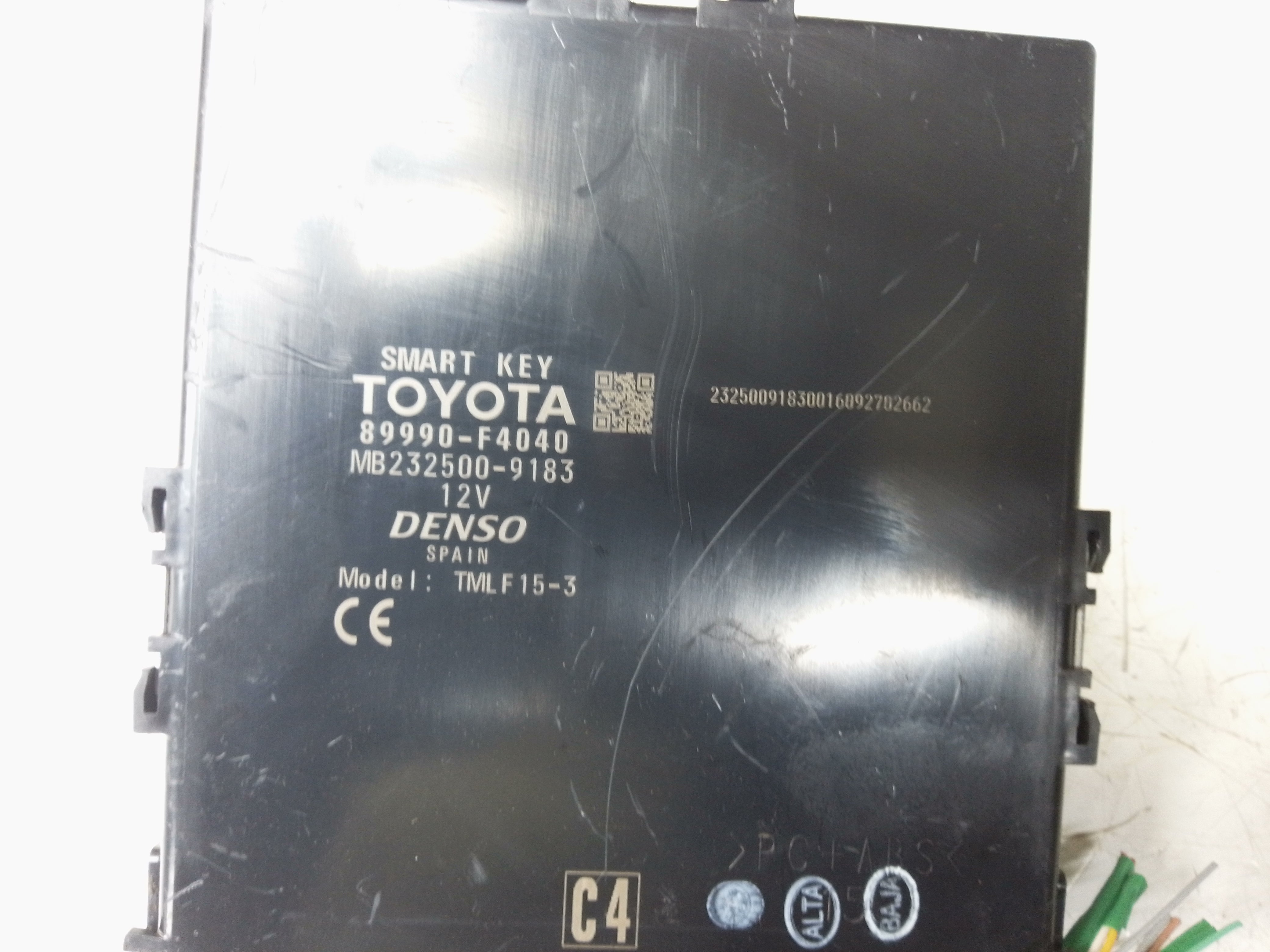 Toyota C-HR 2016–2023 Smart Key Control Module Unit (89990-F4040)