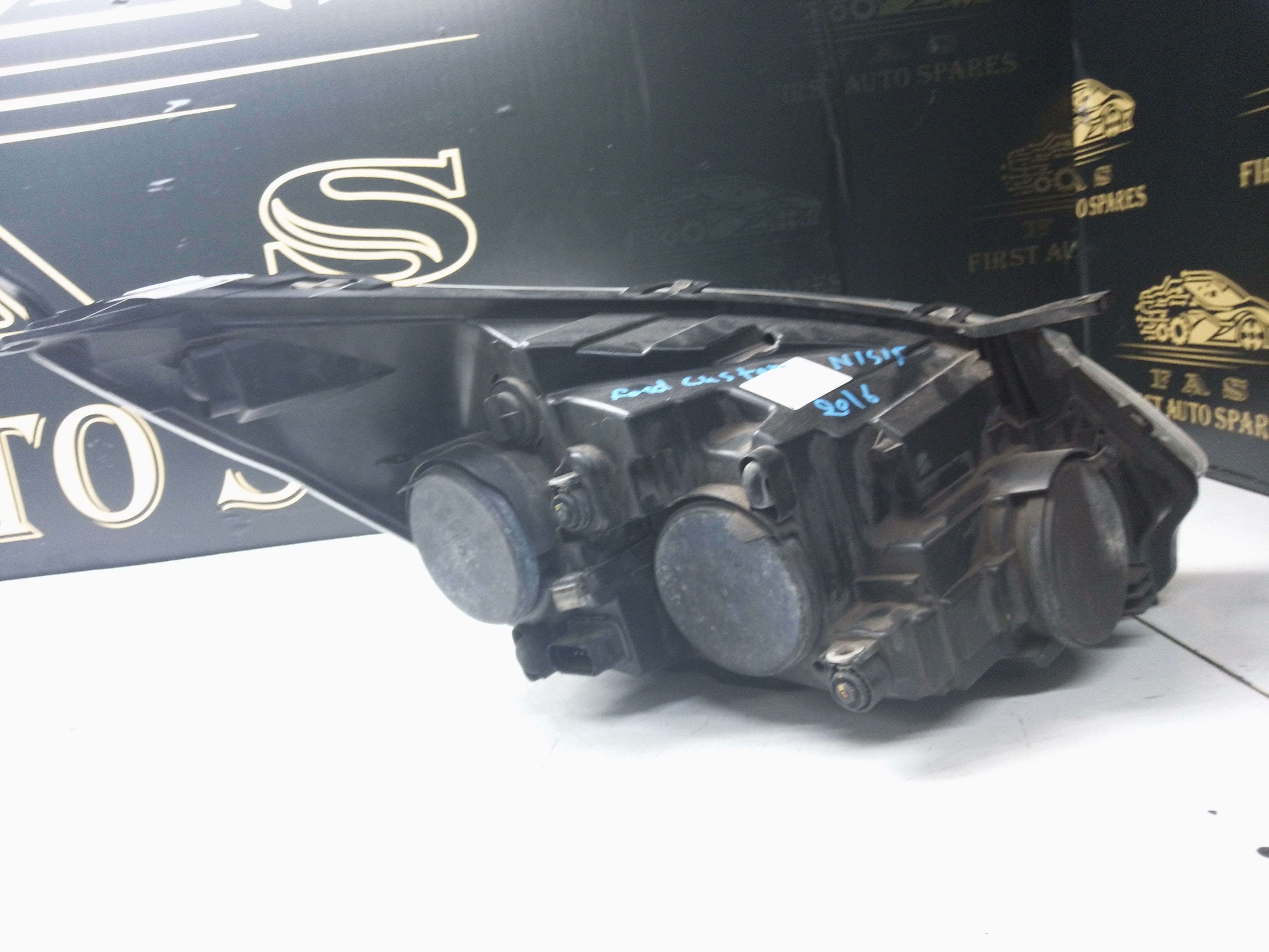 Ford Transit Custom 2016 Left Headlight