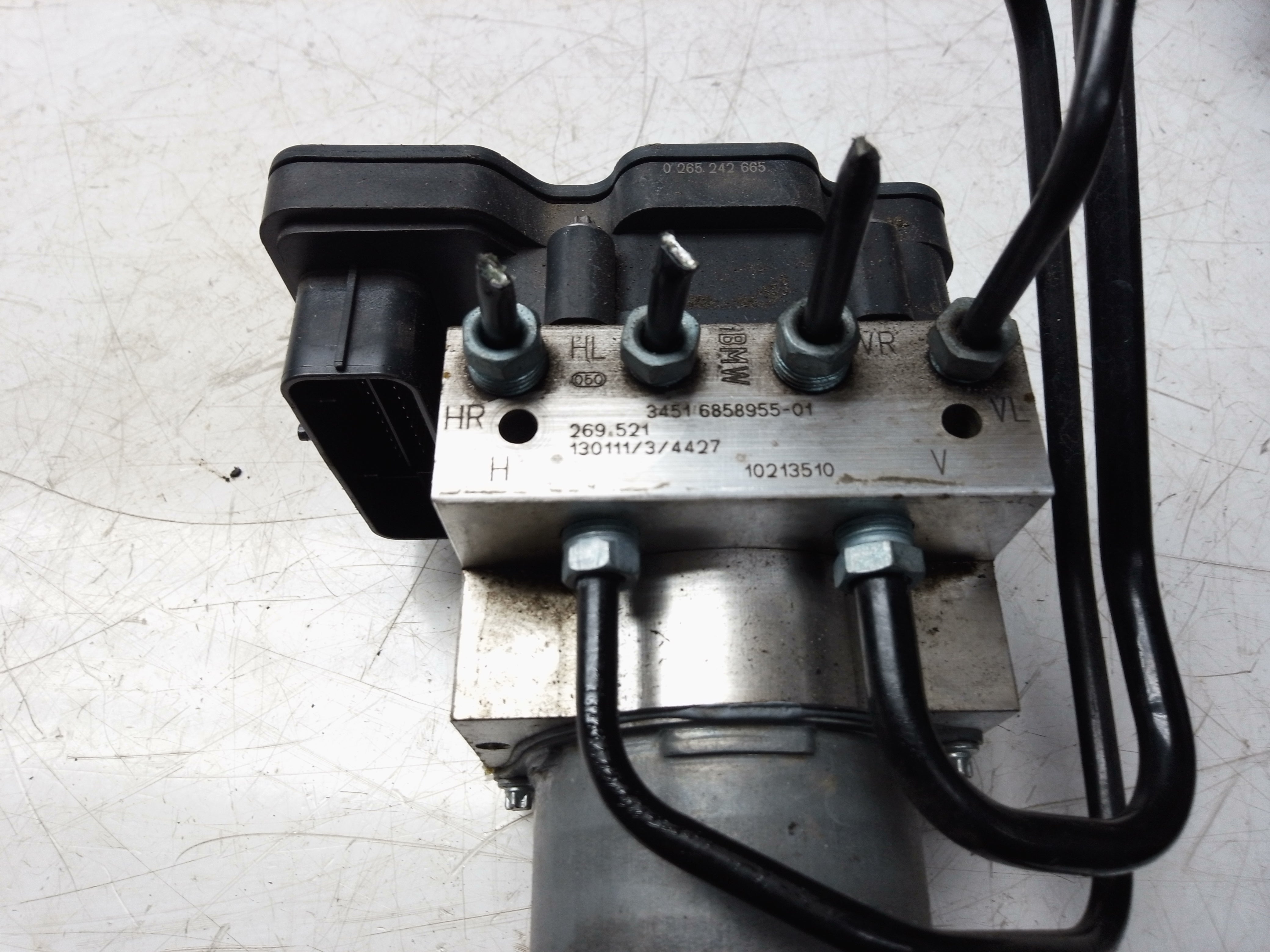 BMW 5 Series F10 F11 ABS Pump with Control Module (6853400) (6858955)