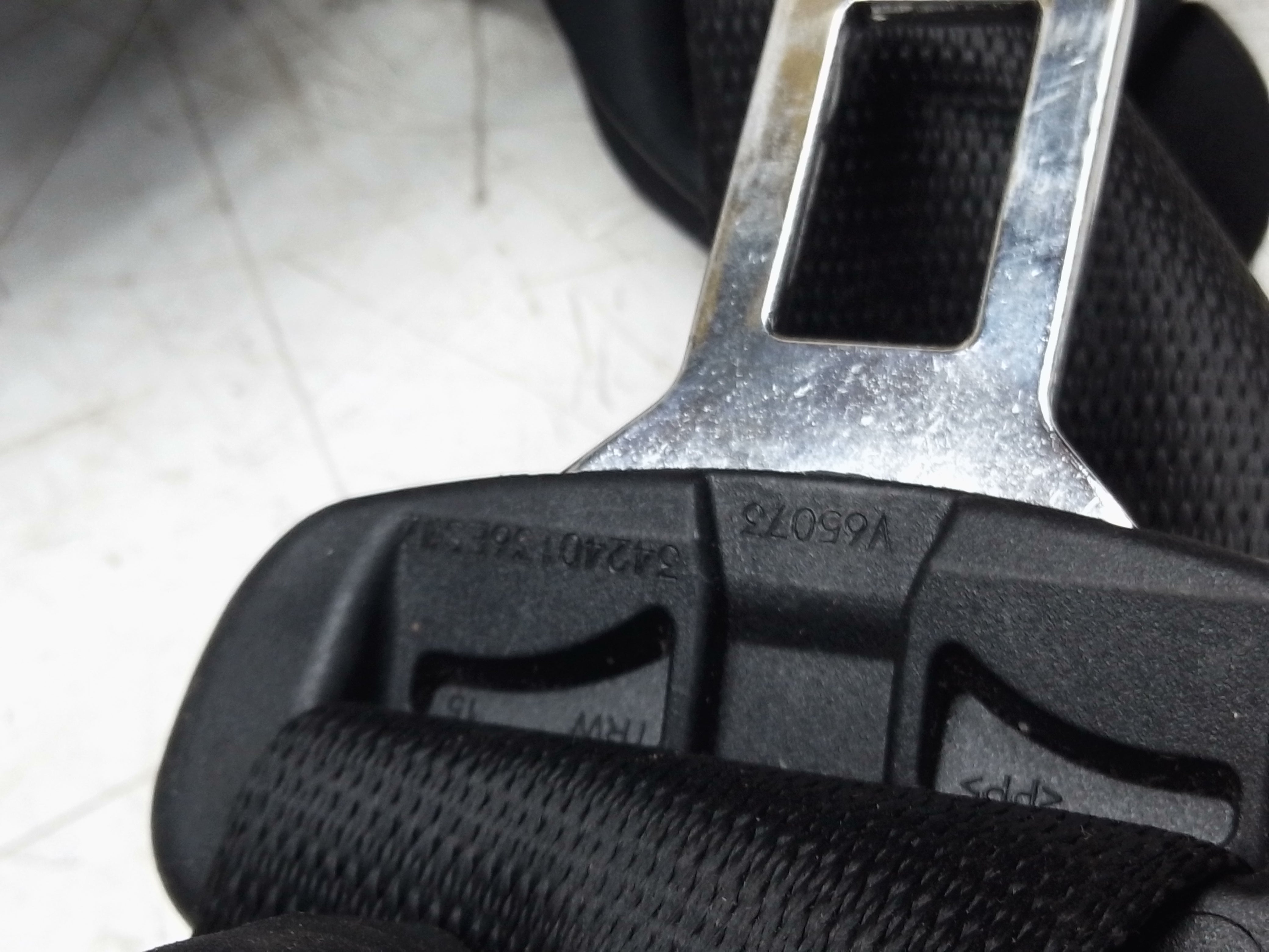 BMW X3 X4 G01 G02 F97 F98 Rear Left Side Upper Seat Belt (34133470)