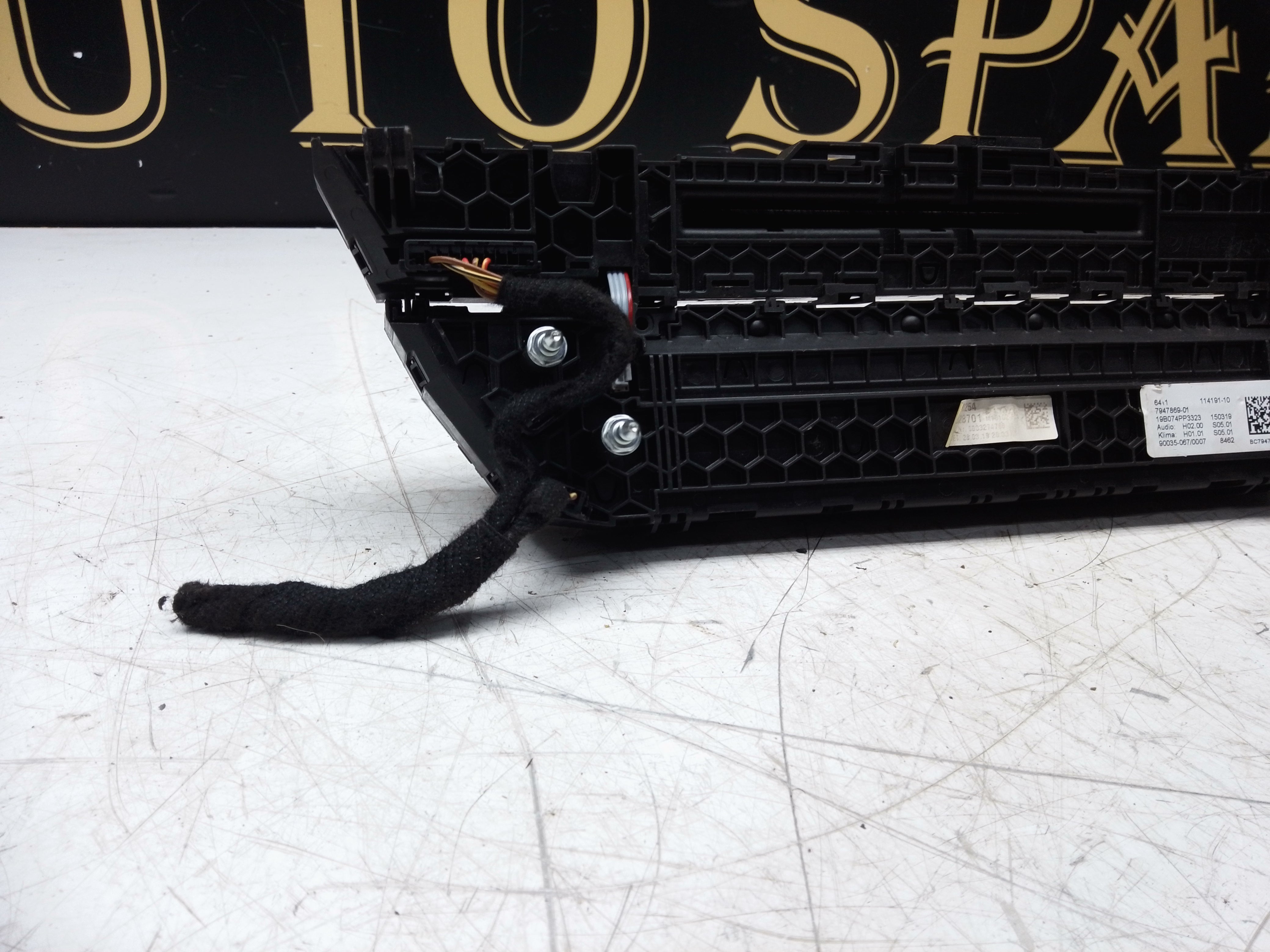 BMW 5 Series G30/G31 A/C Climate Heater Control Radio Panel (7947869)