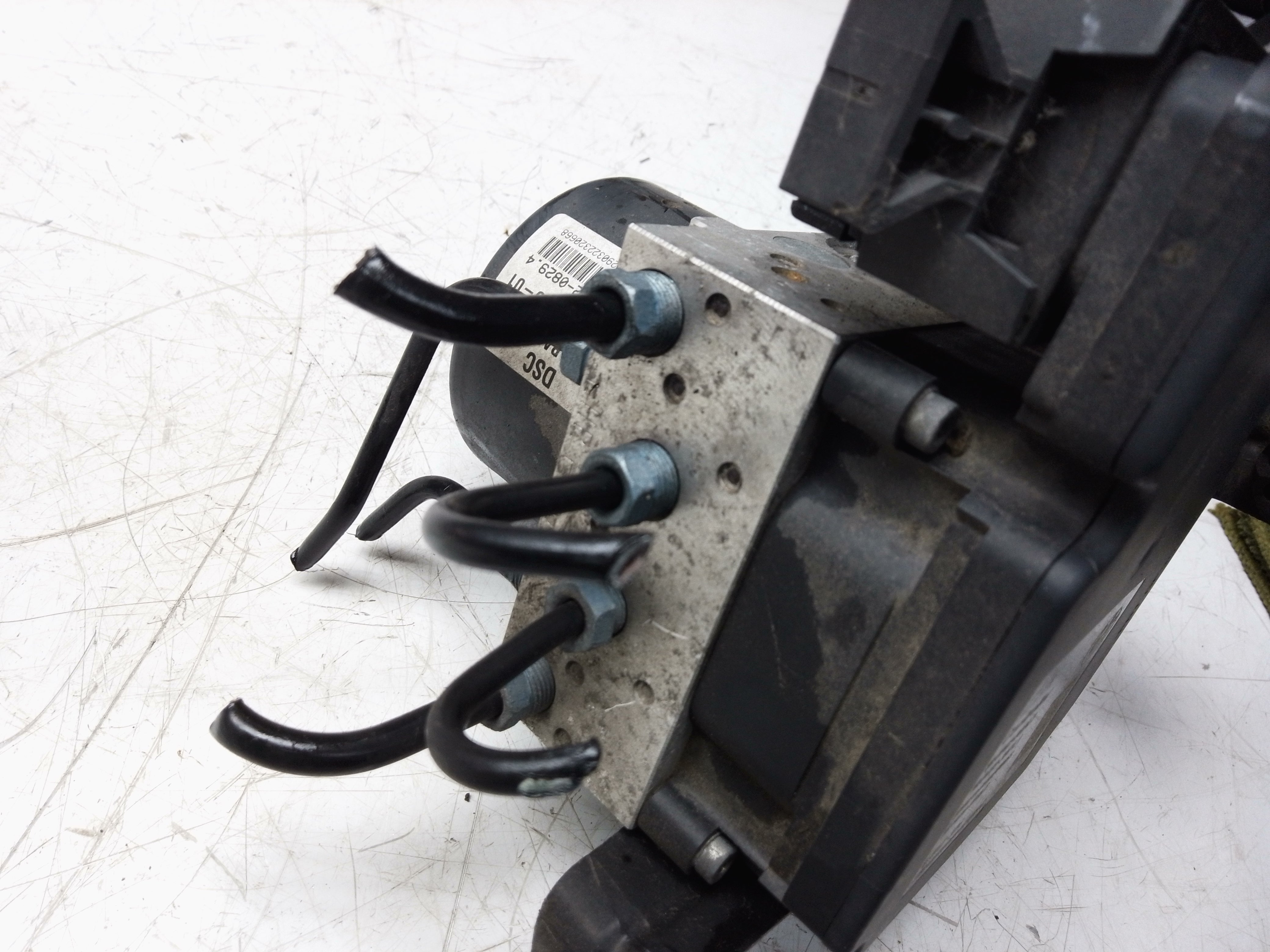 BMW 3 Series F30 2011 ABS Pump Control Module Unit (6857323 / 6857324)