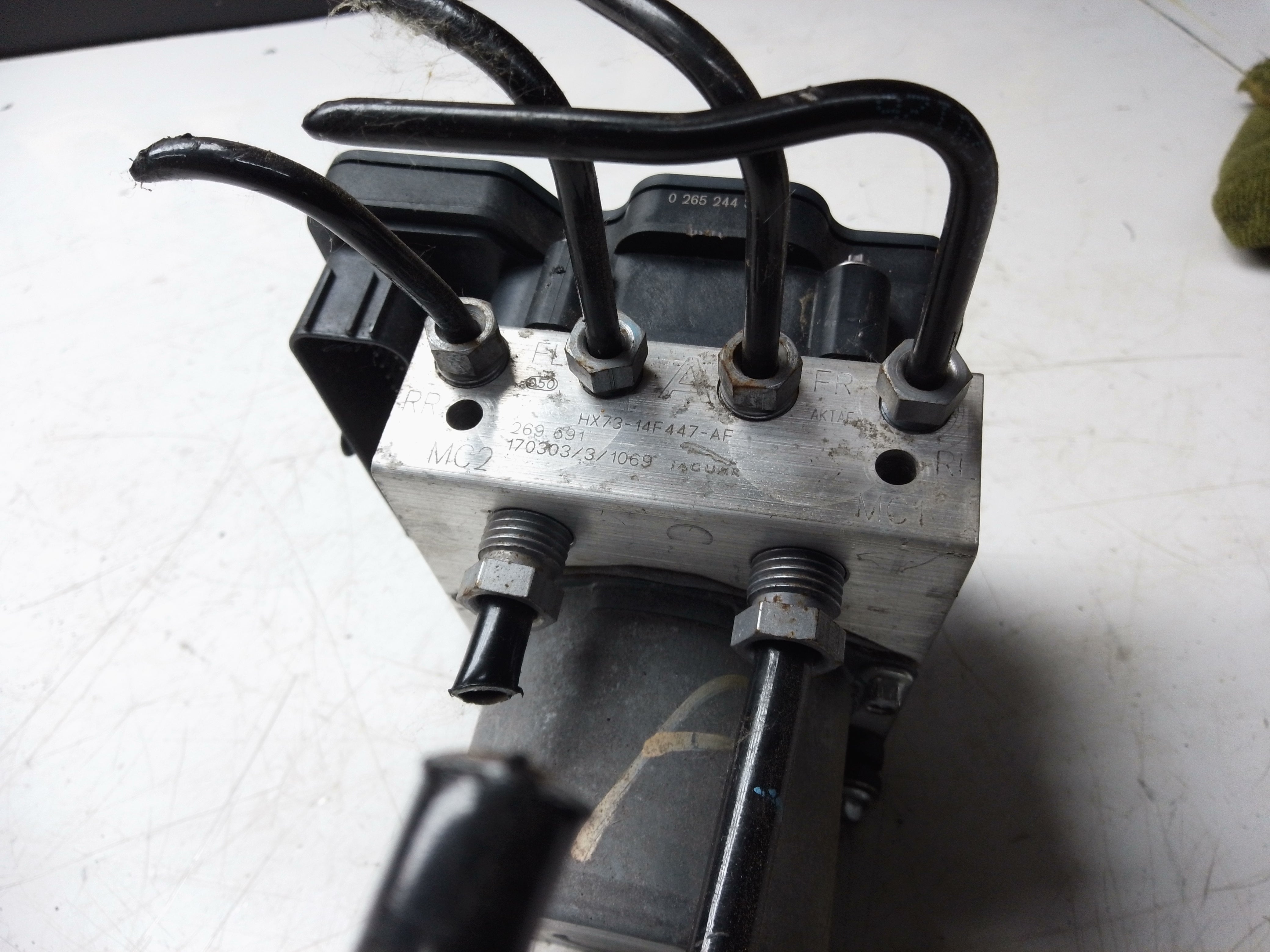 Jaguar XF X260 2017 ABS Pump Control Module Unit (HX73-14F447-AF)