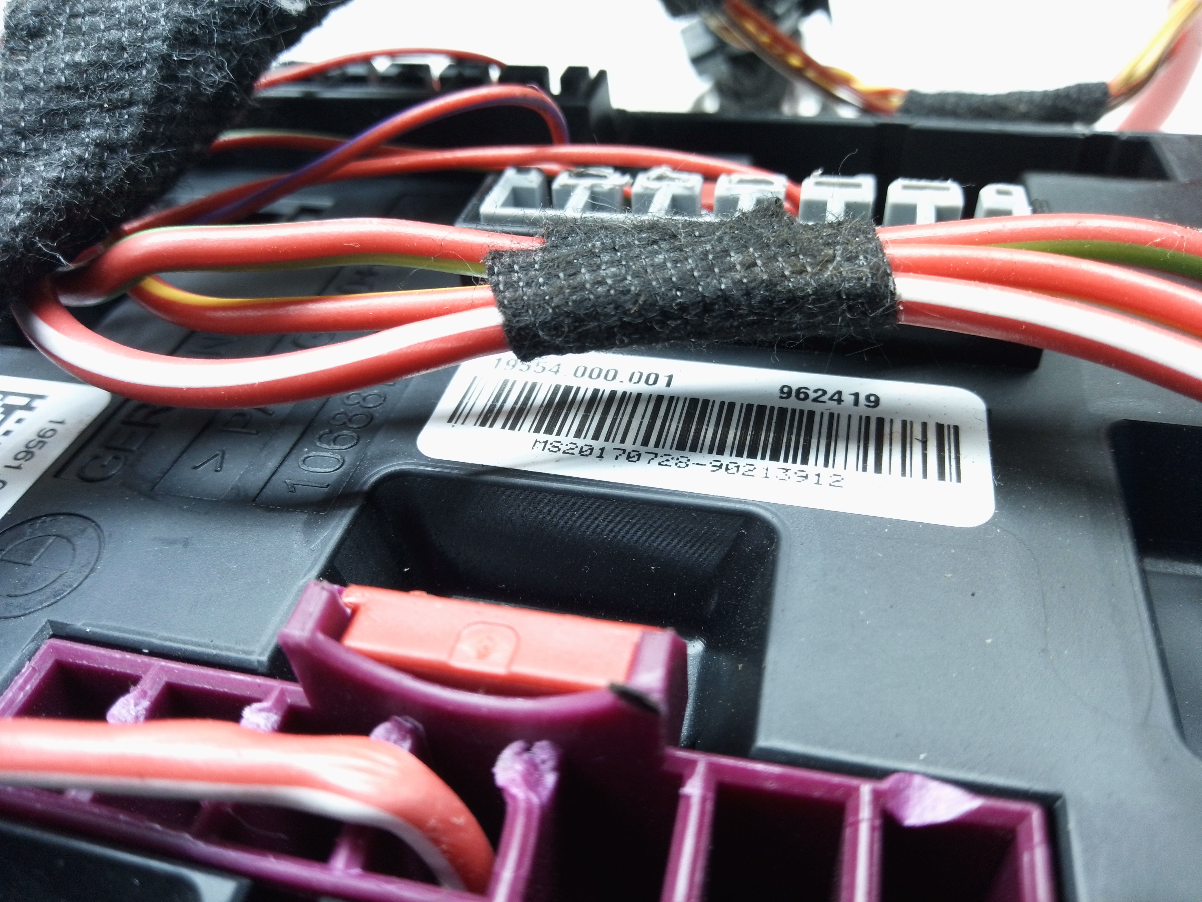 BMW 1 Series F20 F21 2015 Fuse Relay Box (9389070)