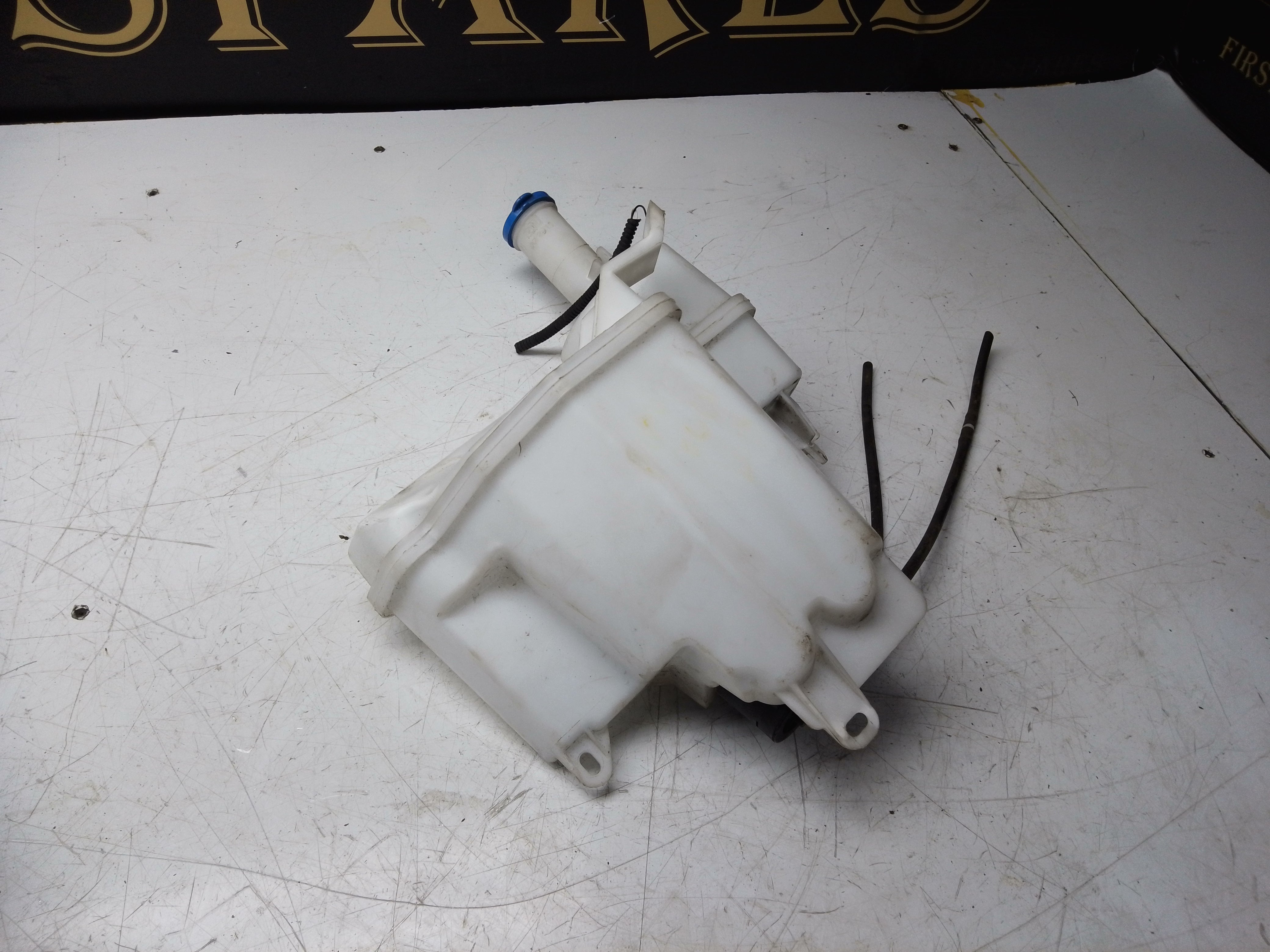 Toyota Aygo  2019 Washer Bottle (853150H030)