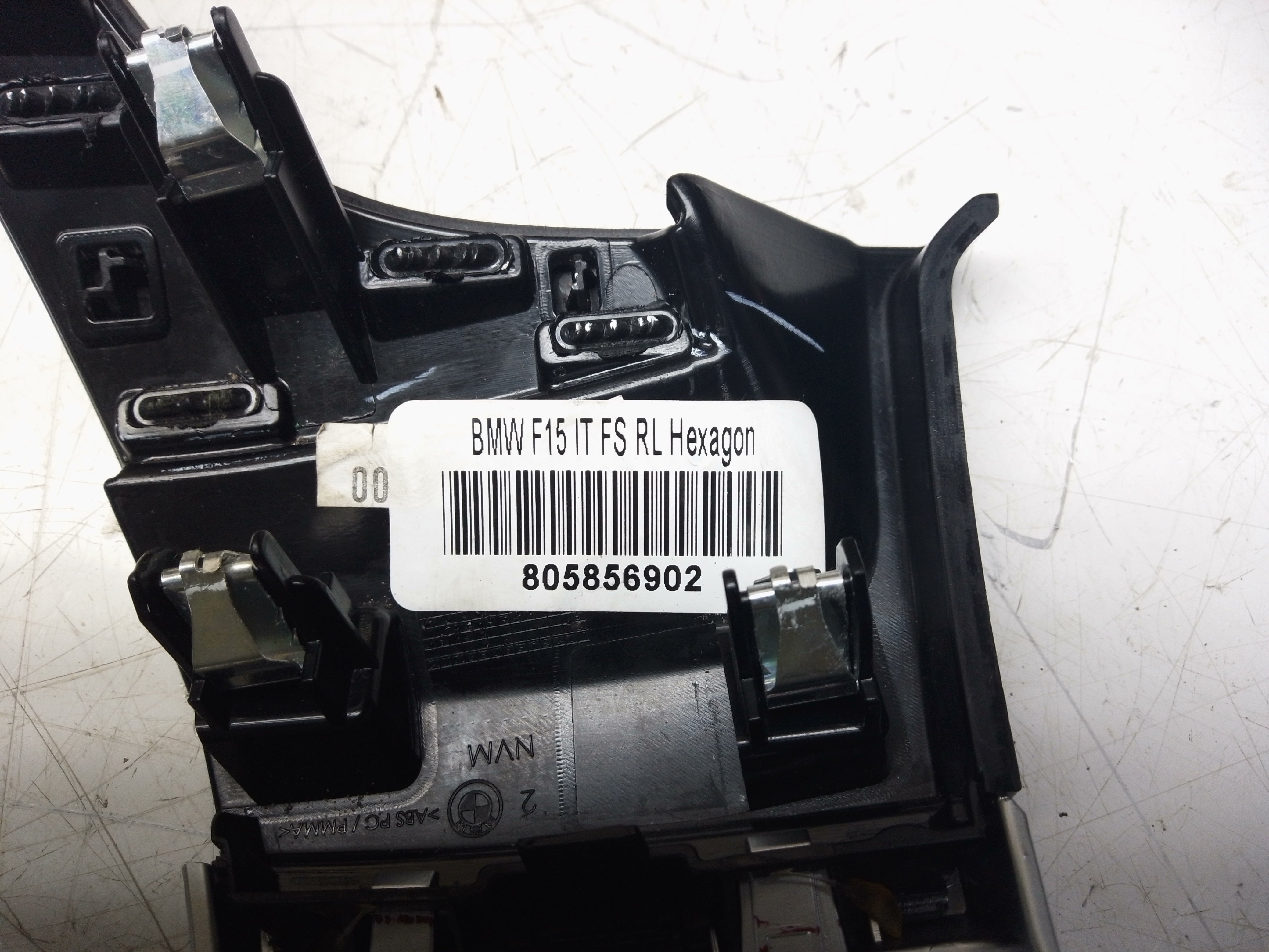 BMW X5 F15 2015 RHD Right Side Panel Trim Cover (805856902)