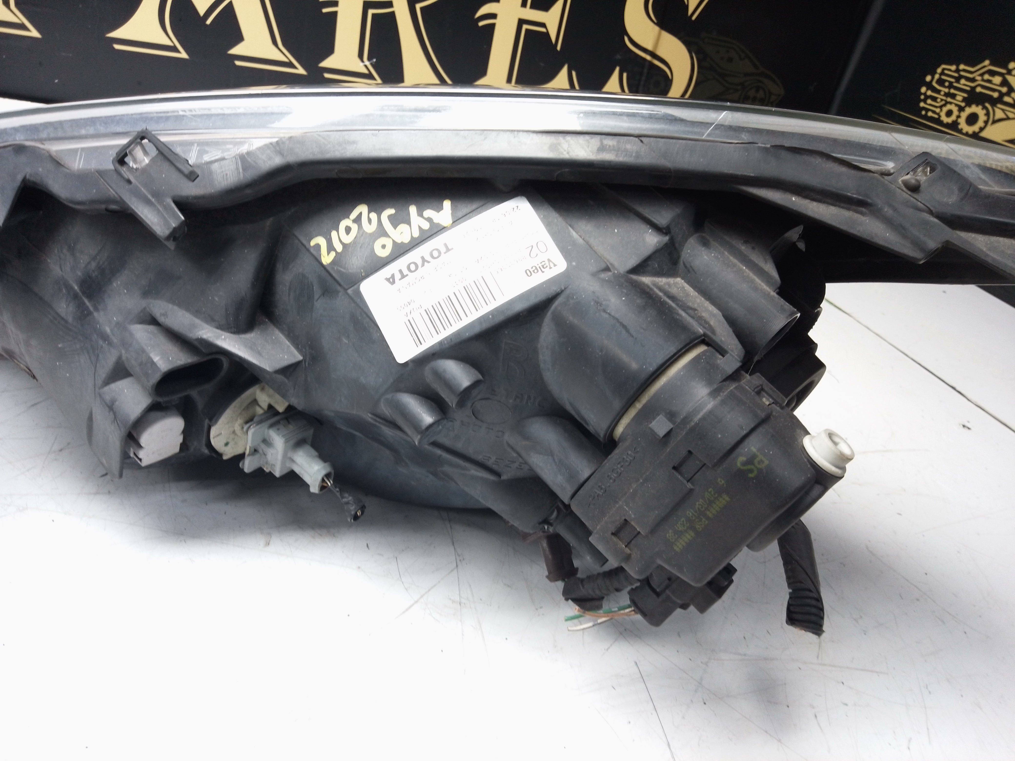 Toyota Aygo 2012 Right Headlight (81130-0H021)