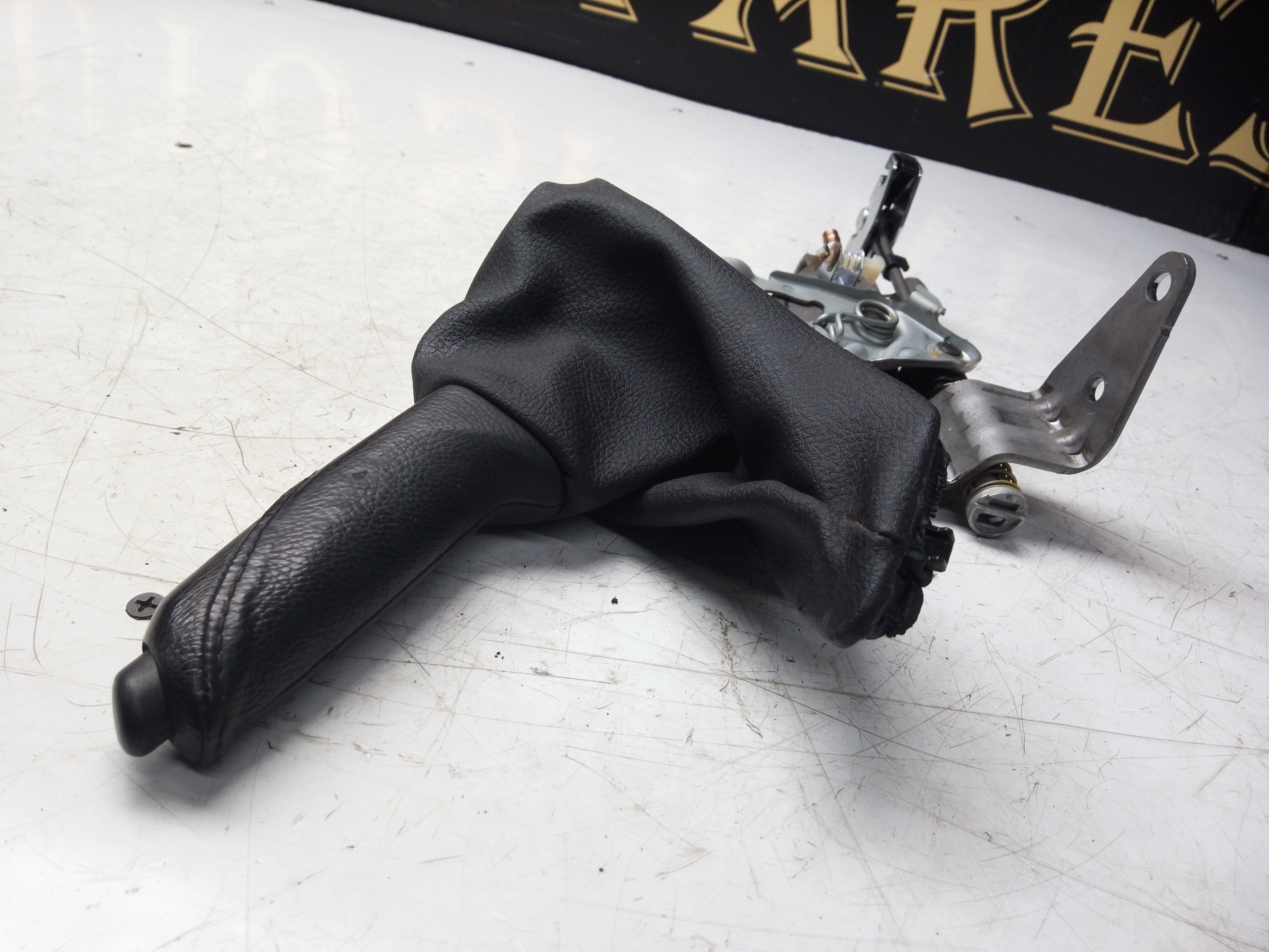 BMW 2 Series 2014 Handbrake Lever (6799102)