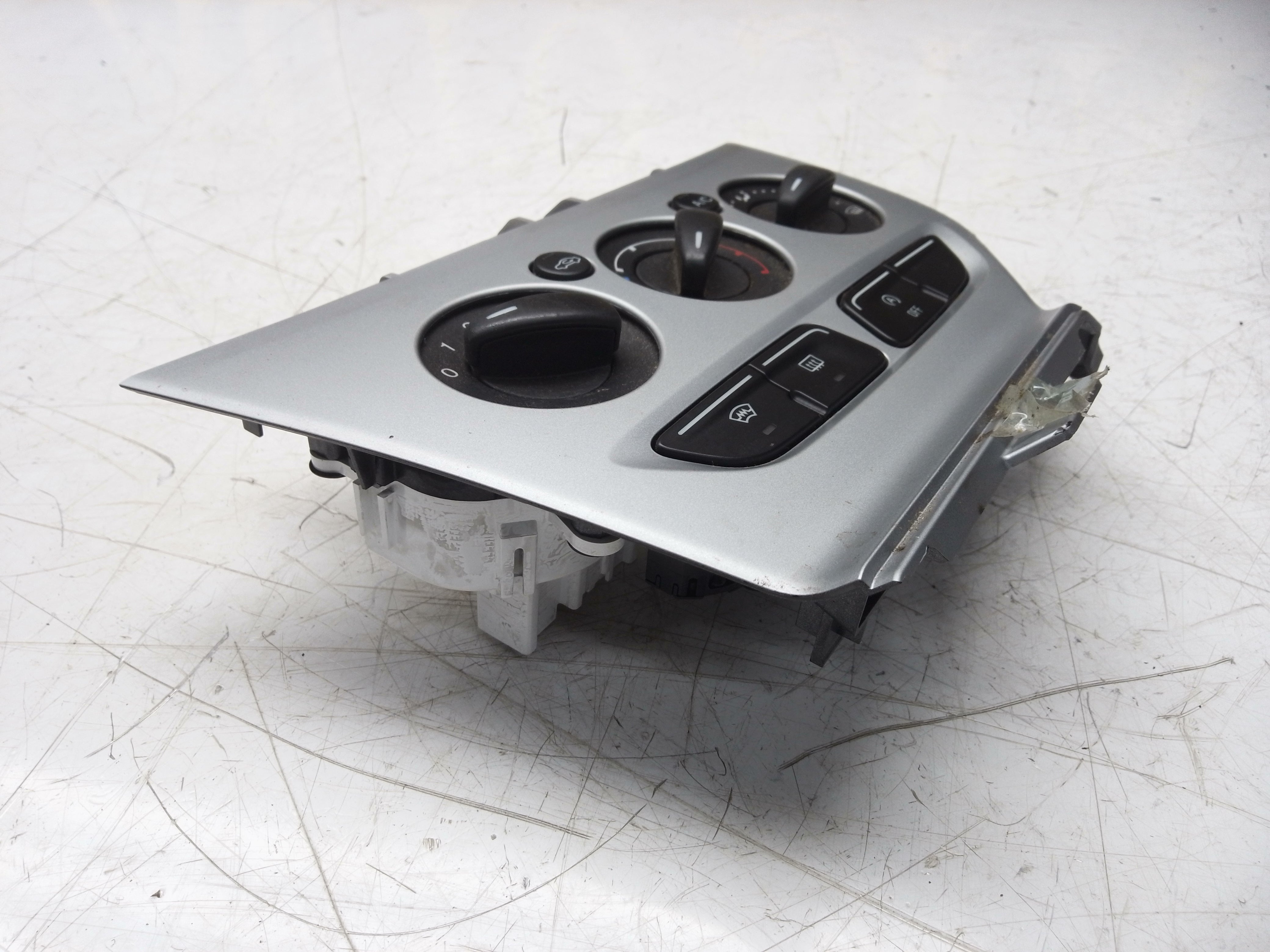 Ford Focus Control Panel Switch Fascia With Stop/Start (2011–2015) (BM51-18522) (BK2T-19980)