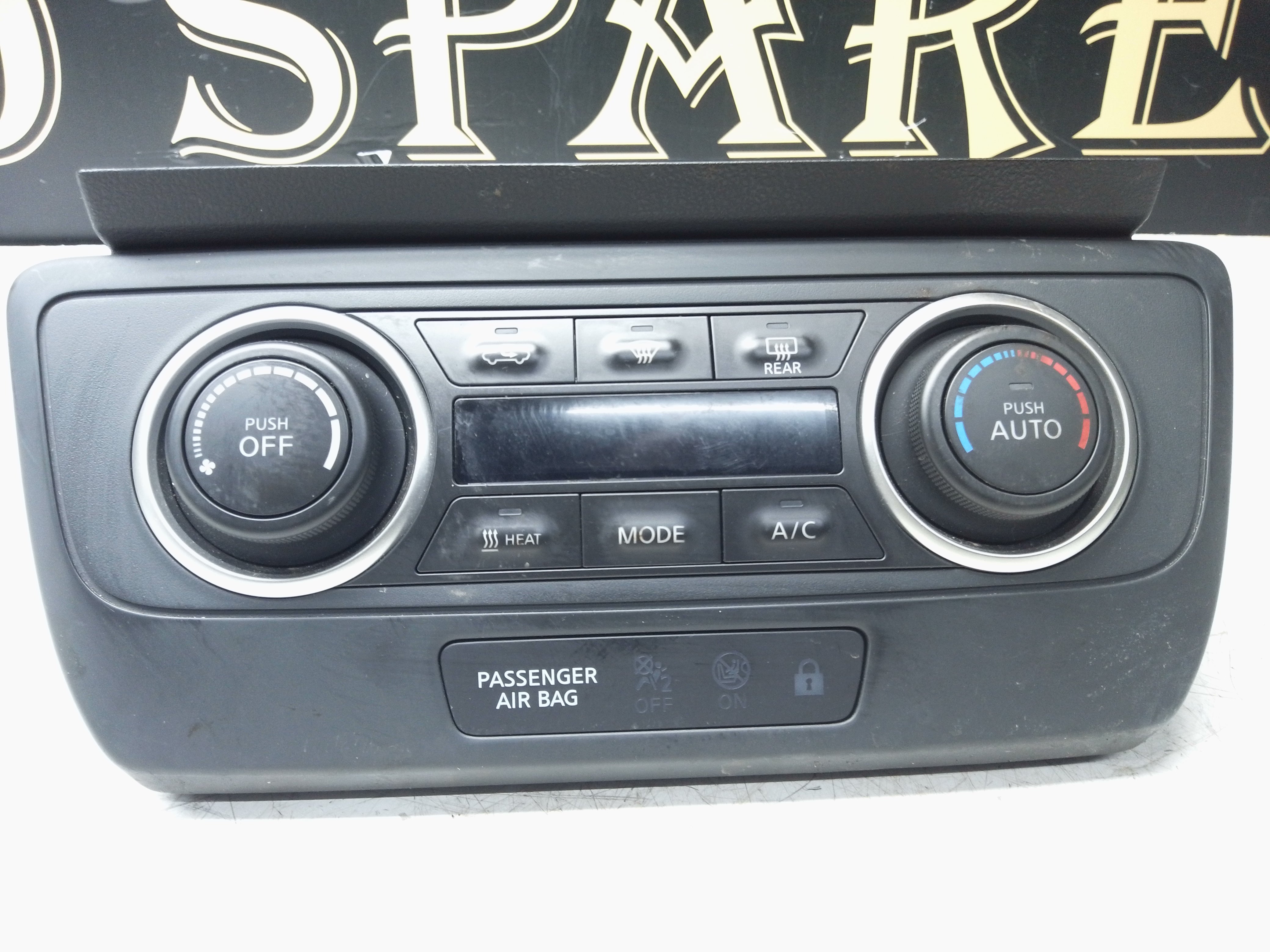 Nissan Leaf 2017-2024 Climate Control Heater Control Panel (27500 5SA0B)