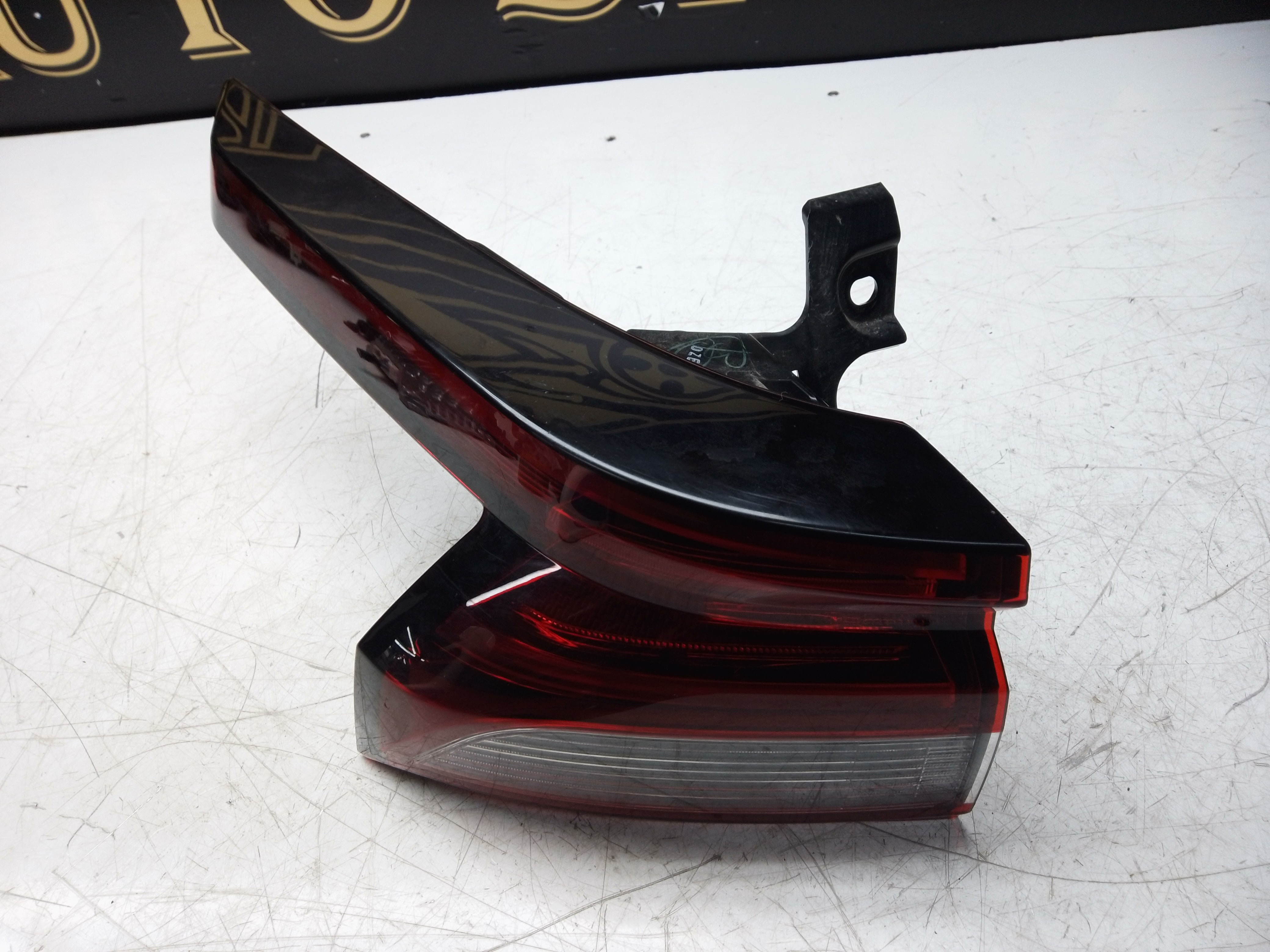 Nissan Qashqai J12 2021–2024 Left Rear Tail Light (2208D02F)