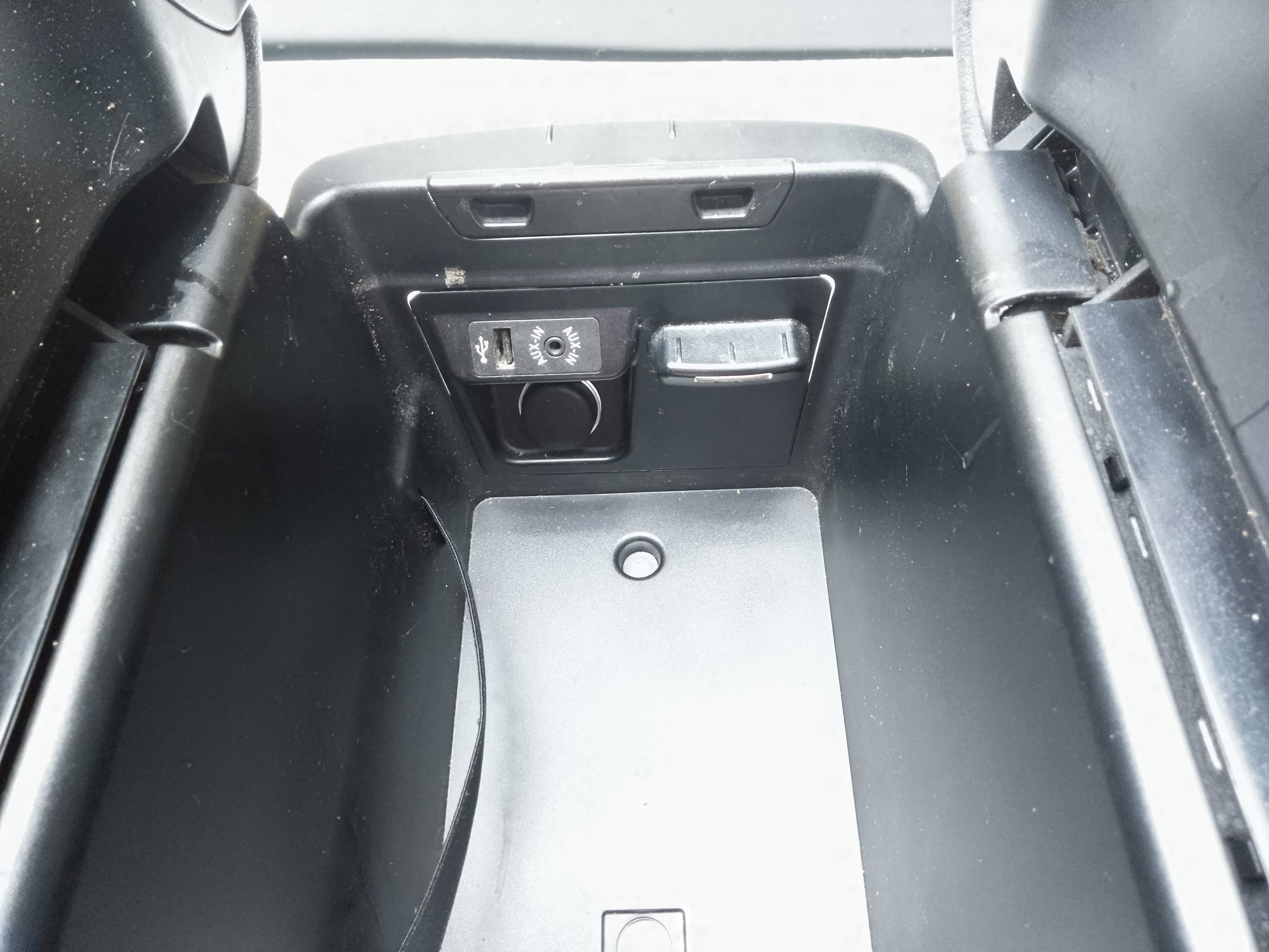 BMW X5 F15 2013-2018 Armrest Centre Console (9251992)