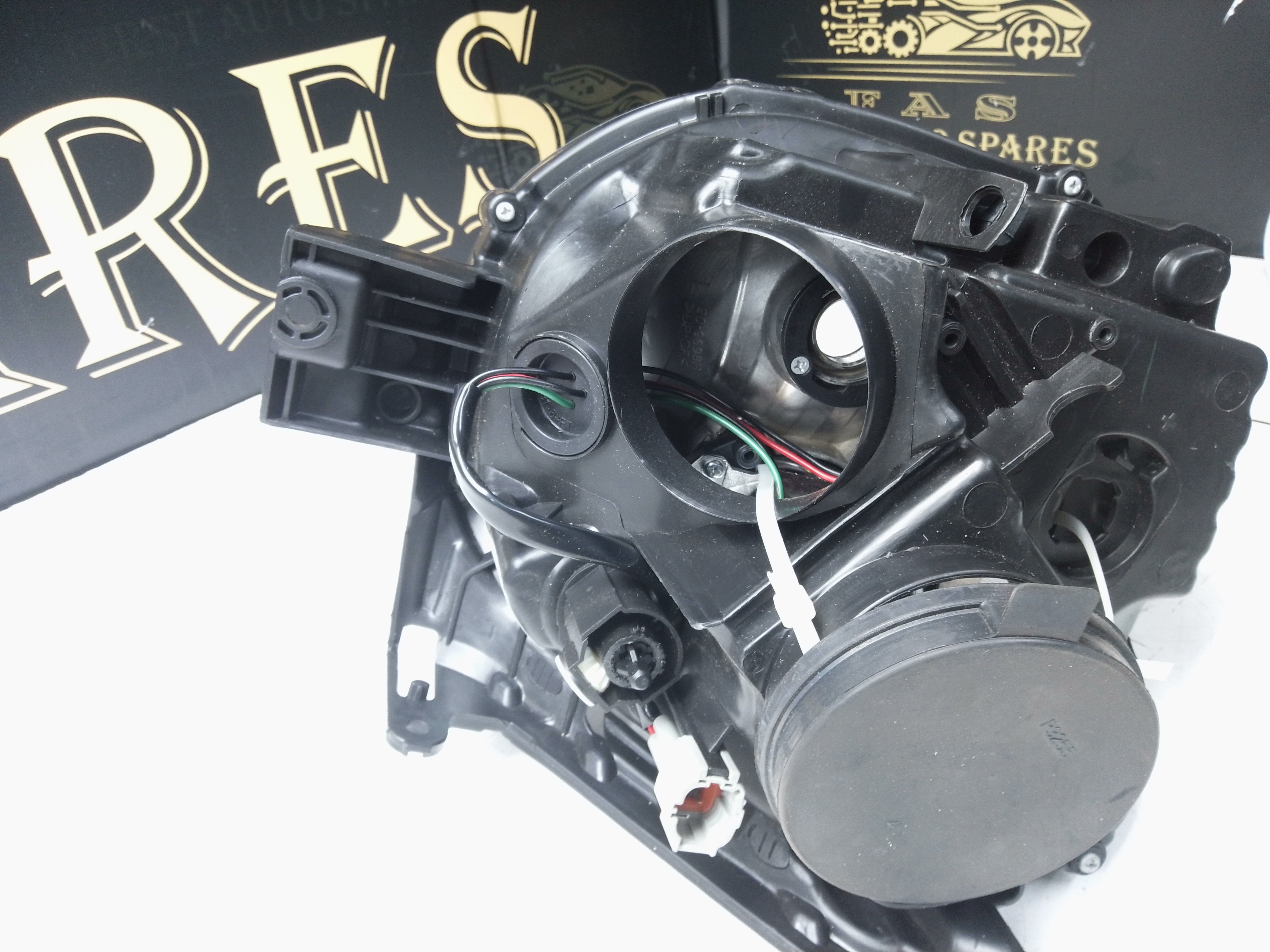 Nissan Juke Left Xenon Headlight