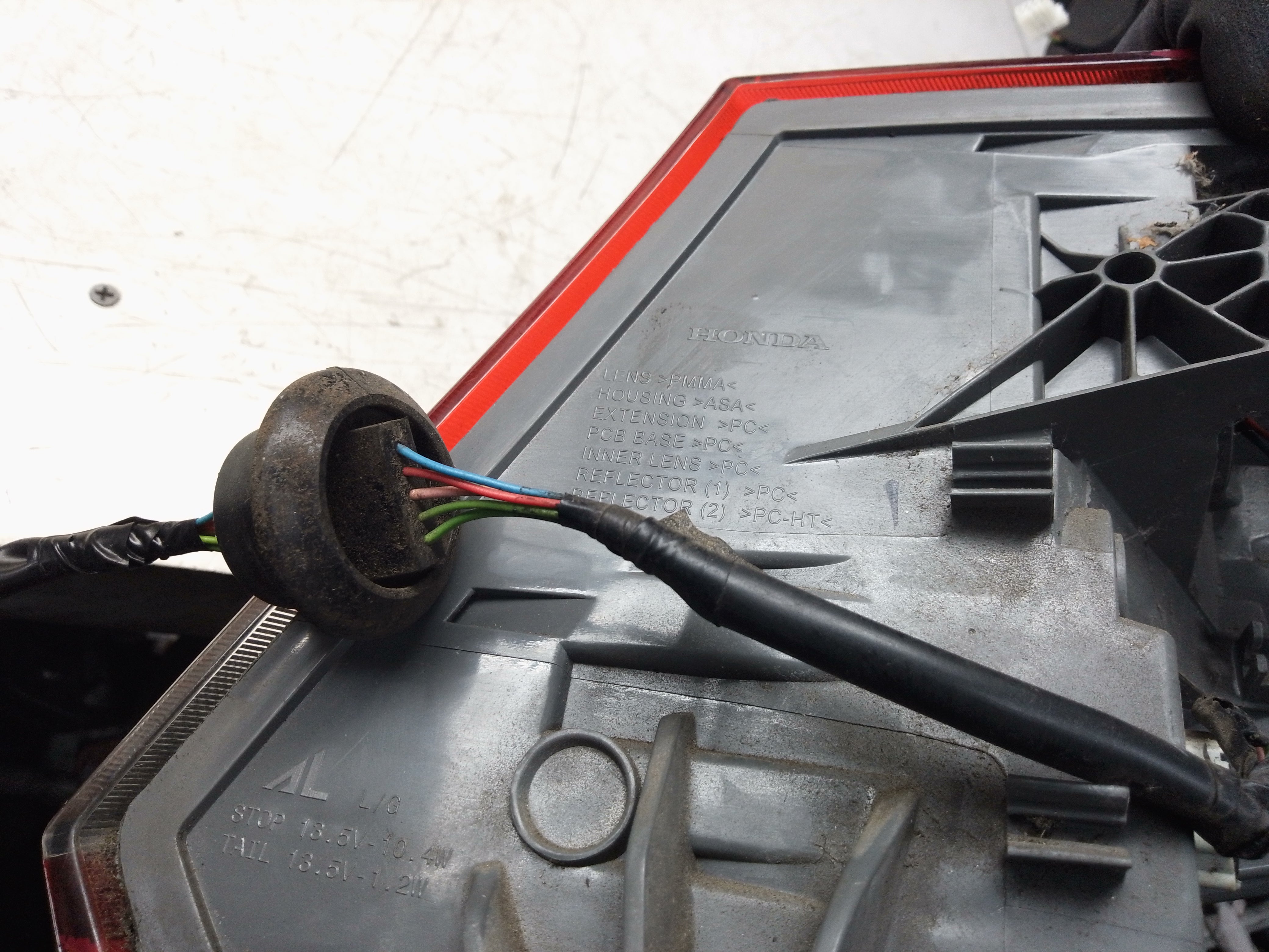 Honda Civic 2012 Rear Tail Light Right Side (3350ATV0E002) (FR26260102)