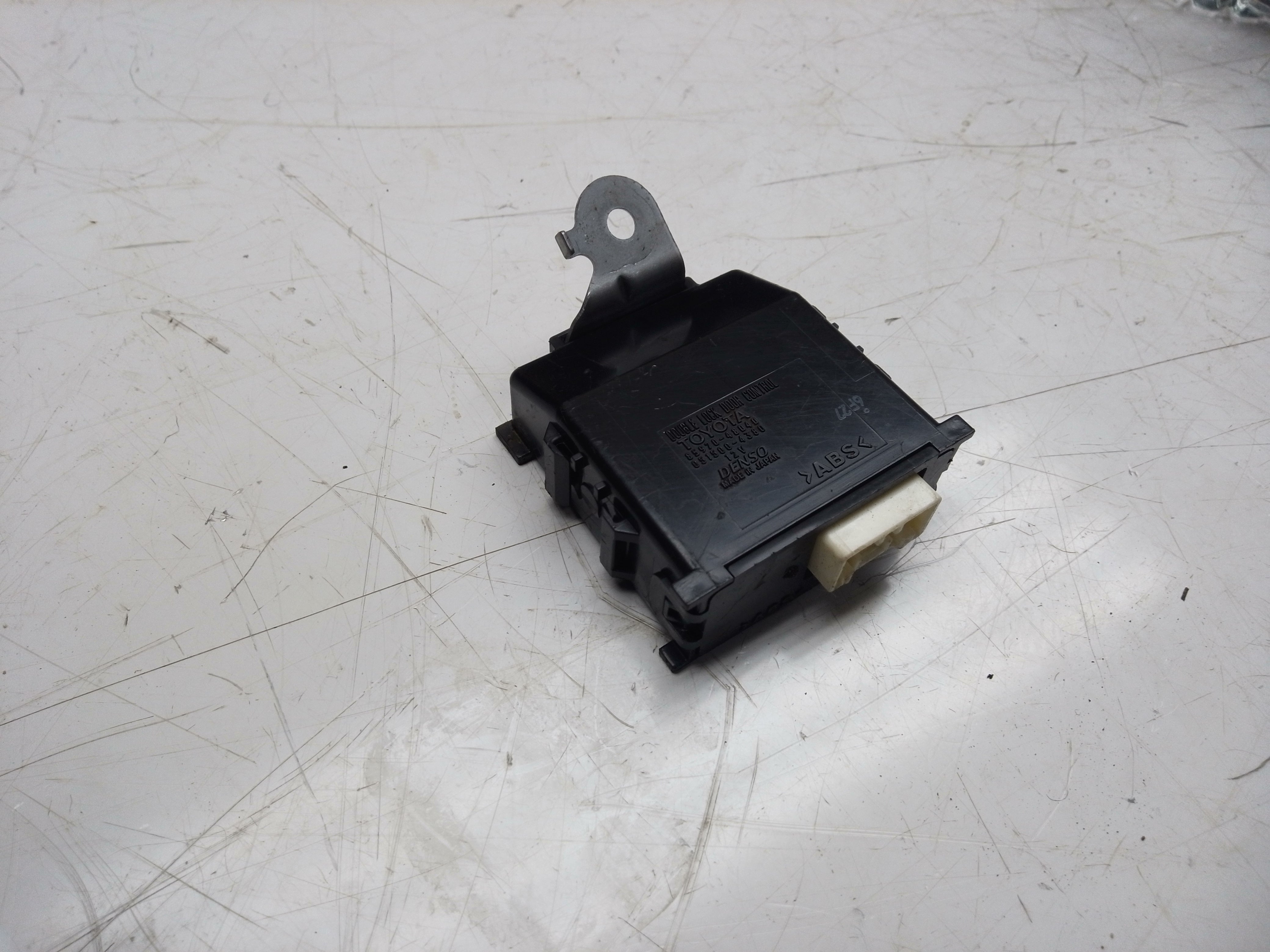Toyota C-HR 2016 1.8 Hybrid CVT (CR1) Double Door Lock Module (85970-48040)