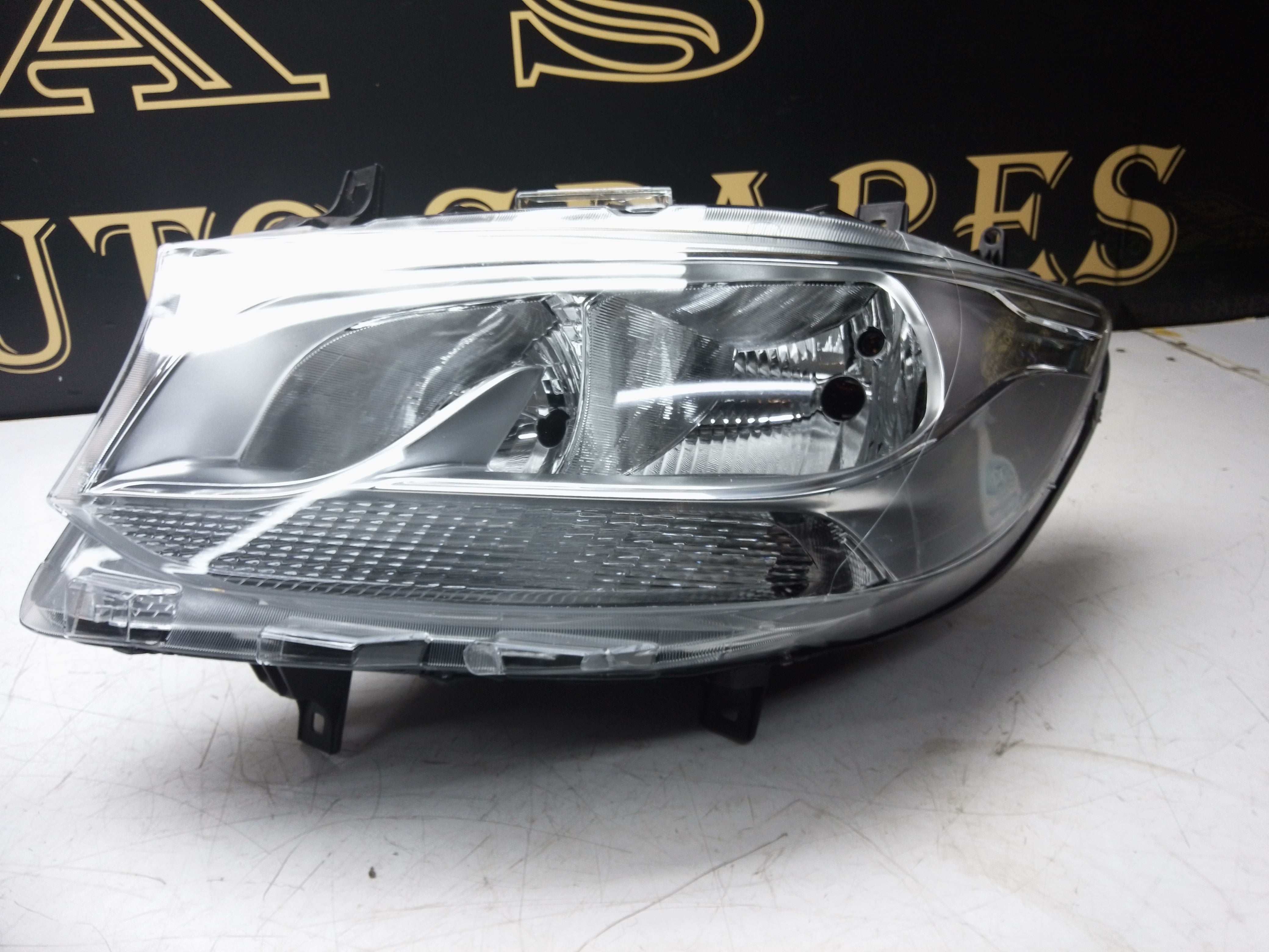 Mercedes Sprinter 2018–2024 Left Headlight