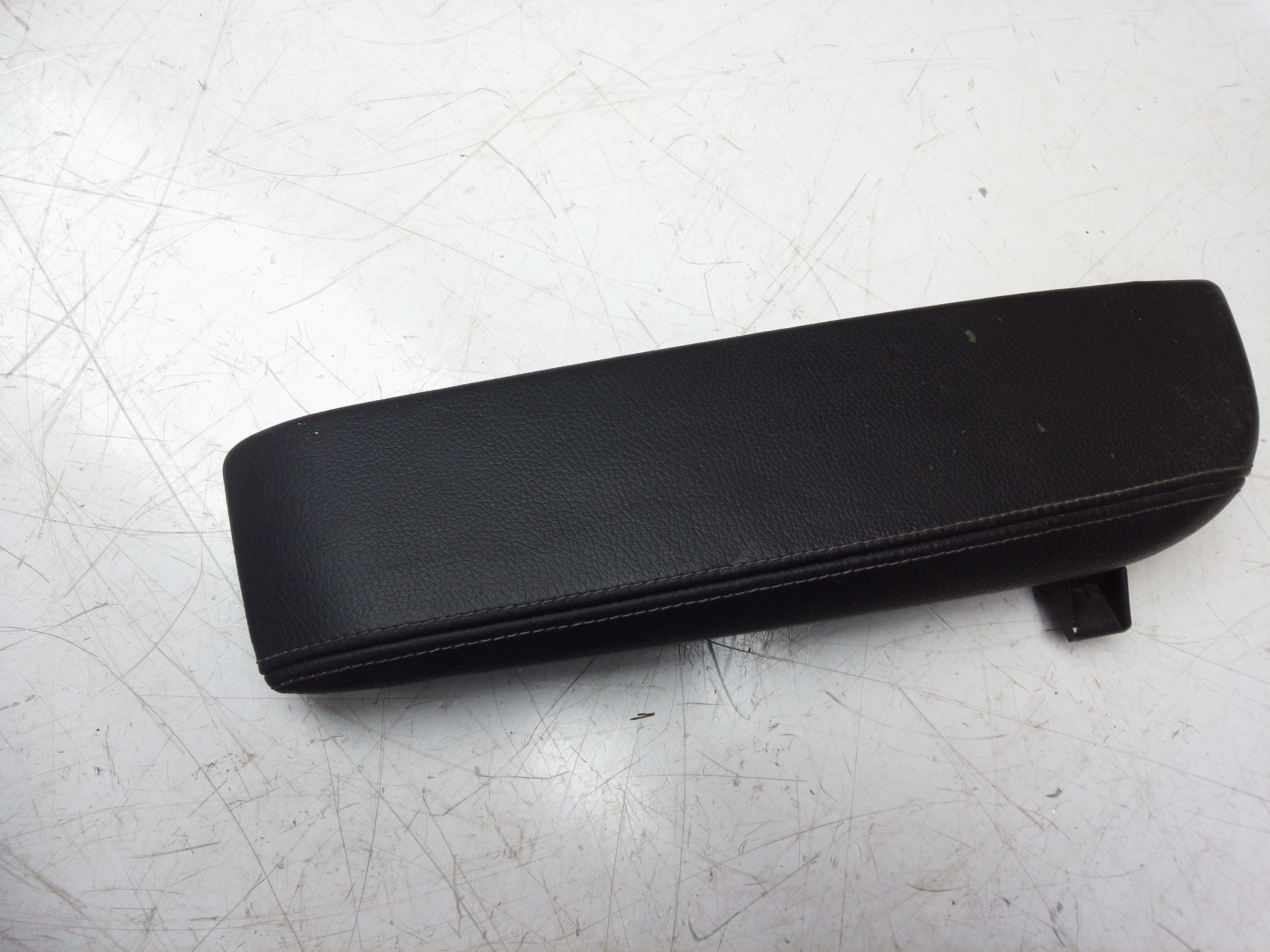 BMW 5 Series G30 G31 Both Center Console Leather Armrest (9918019371)