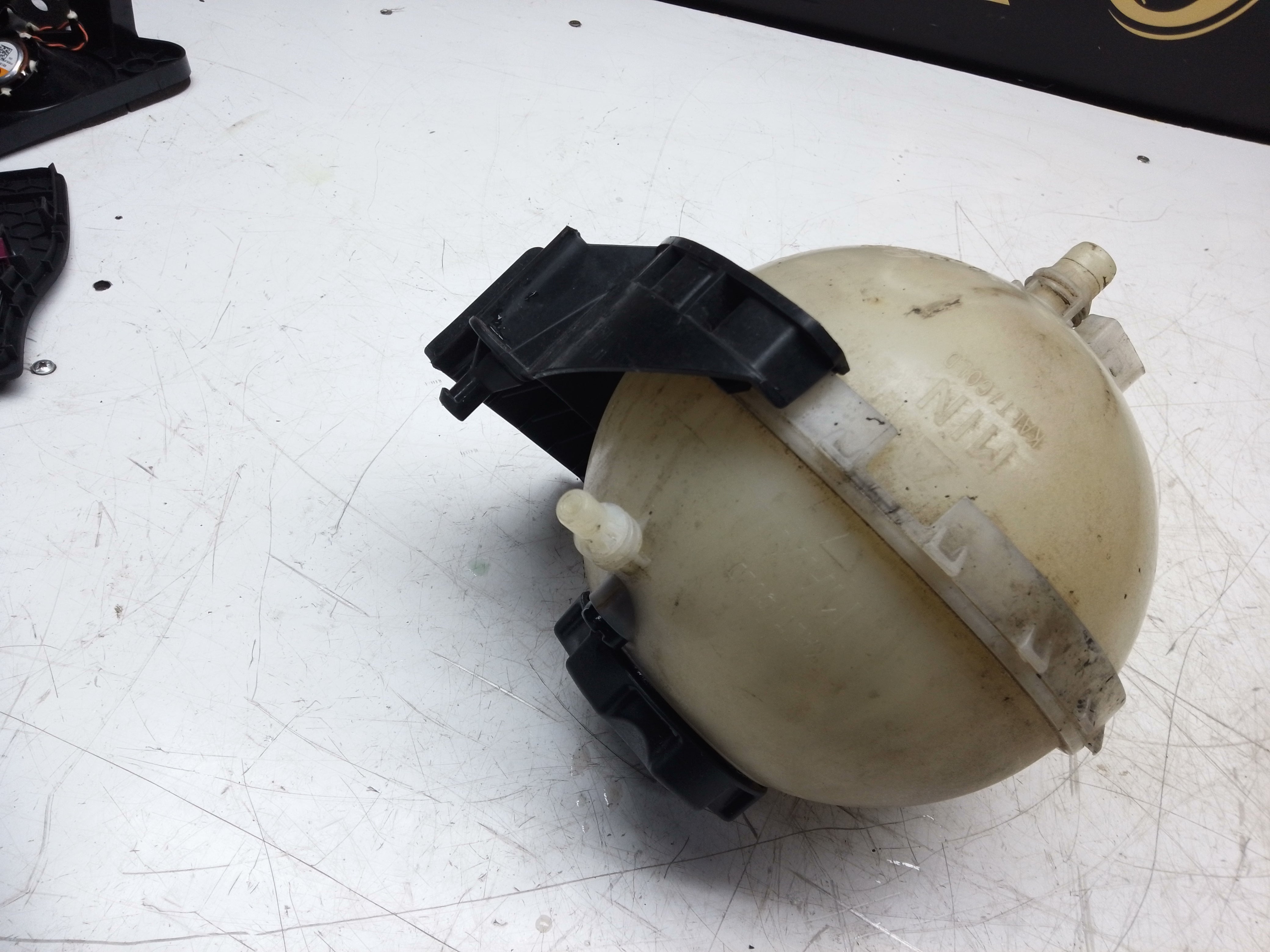 BMW 1 Series F20 2012 1.6 Expansion Tank (1713760947005) (11564310)