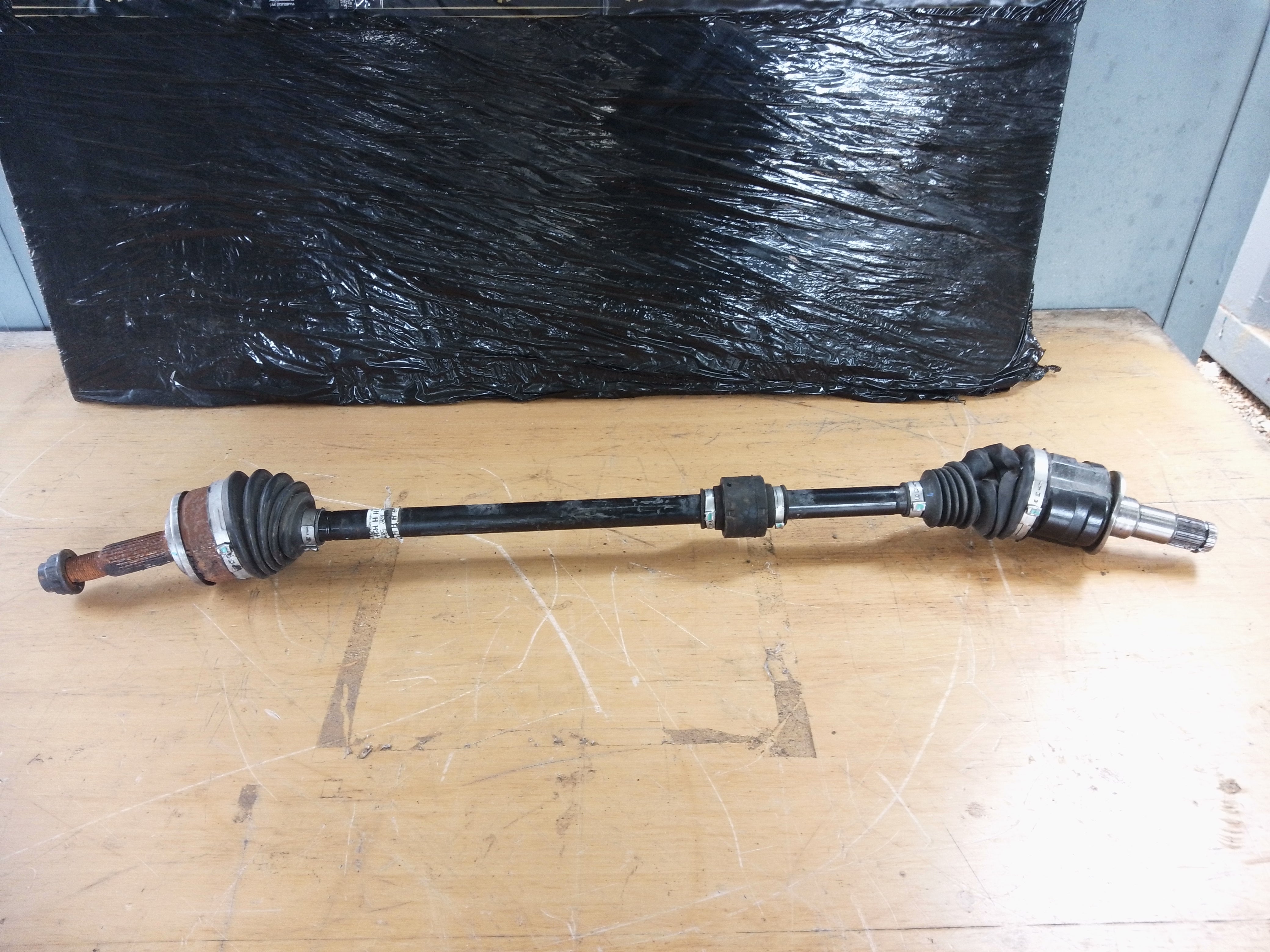 Toyota Yaris Front Right Transmission (10417838)