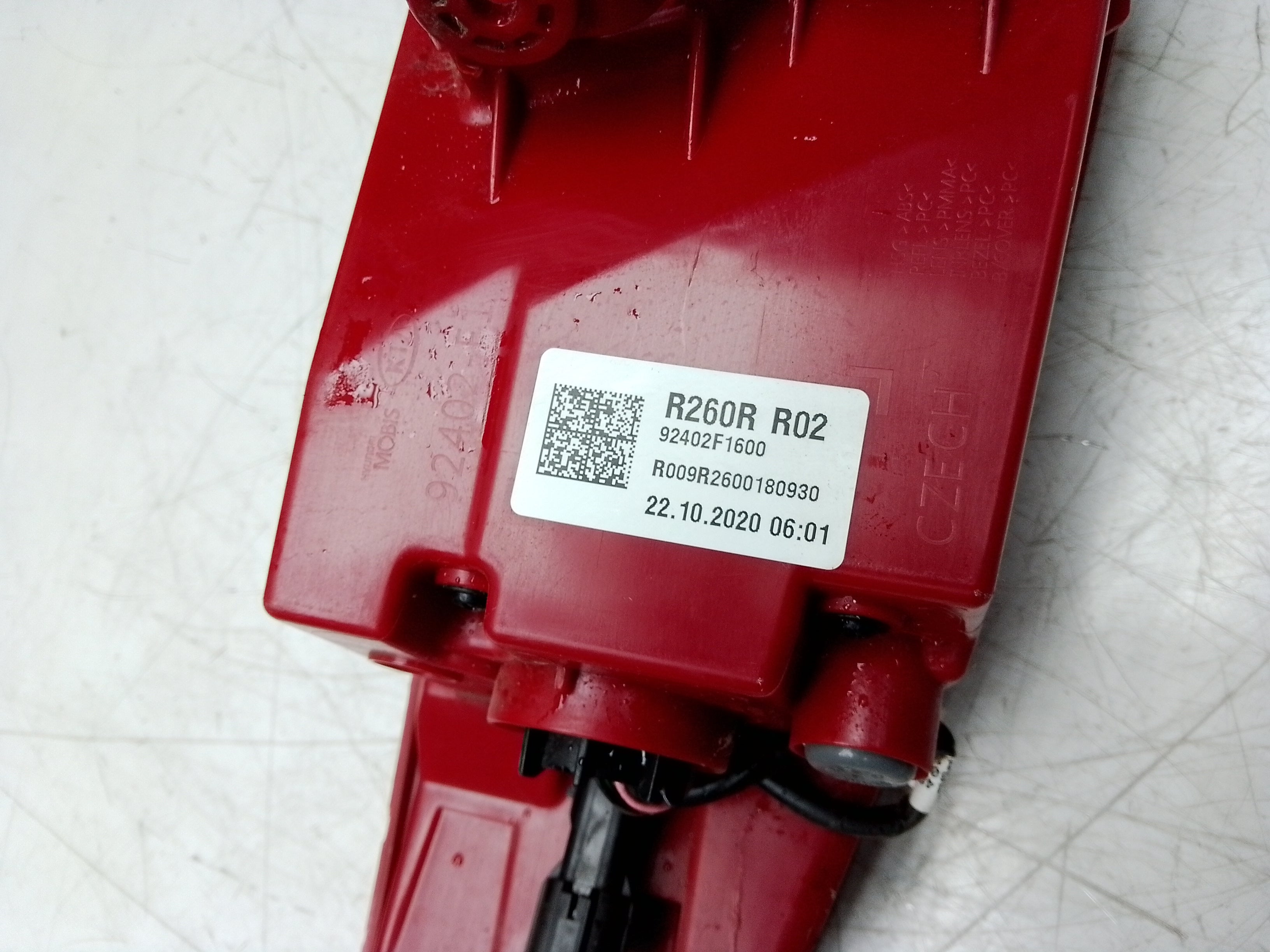 Kia Sportage 2020 Driver Right Side Rear Light (92402F1600)