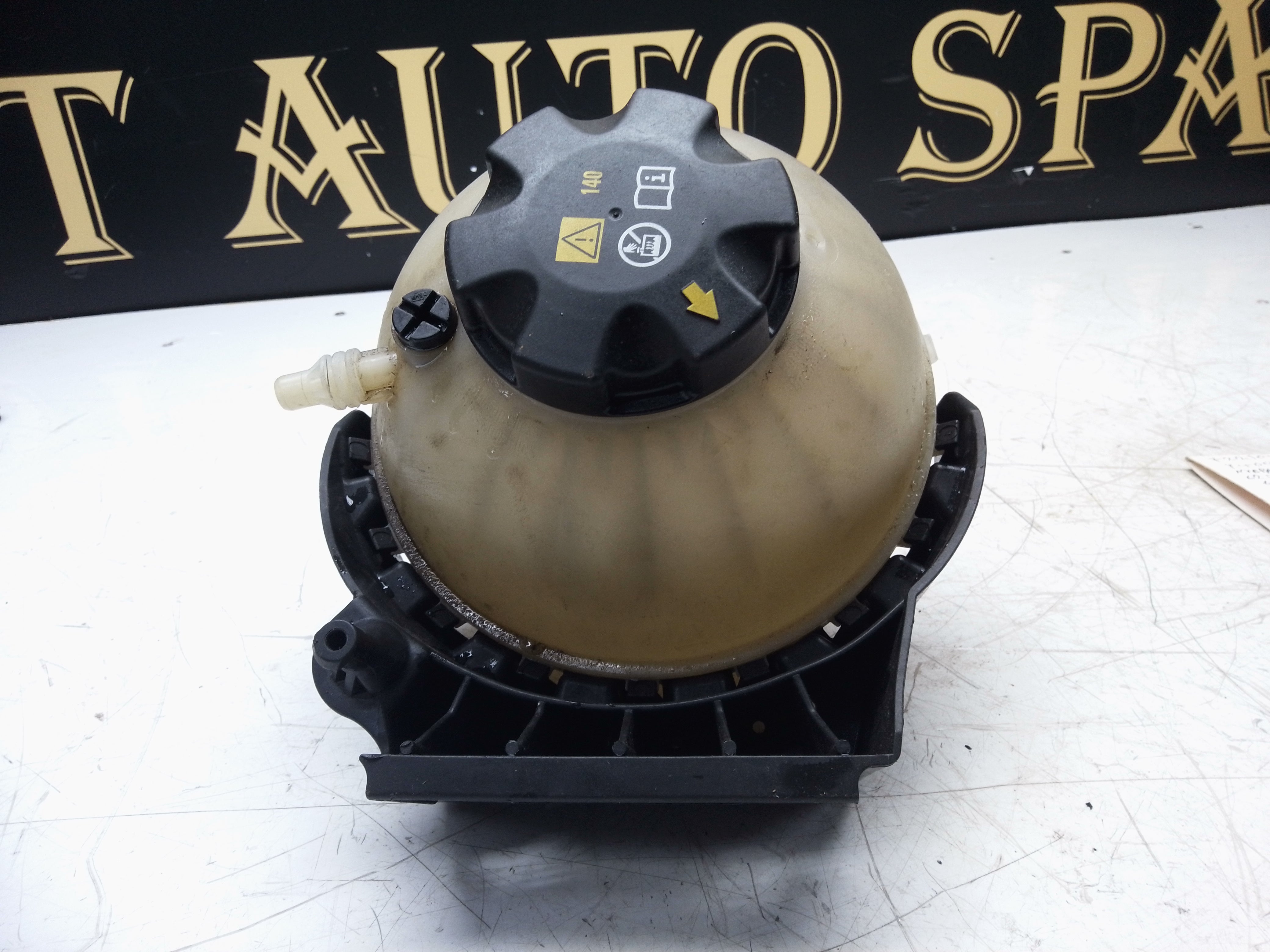 BMW 1 Series F20 2012 1.6 Expansion Tank (1713760947005) (11564310)