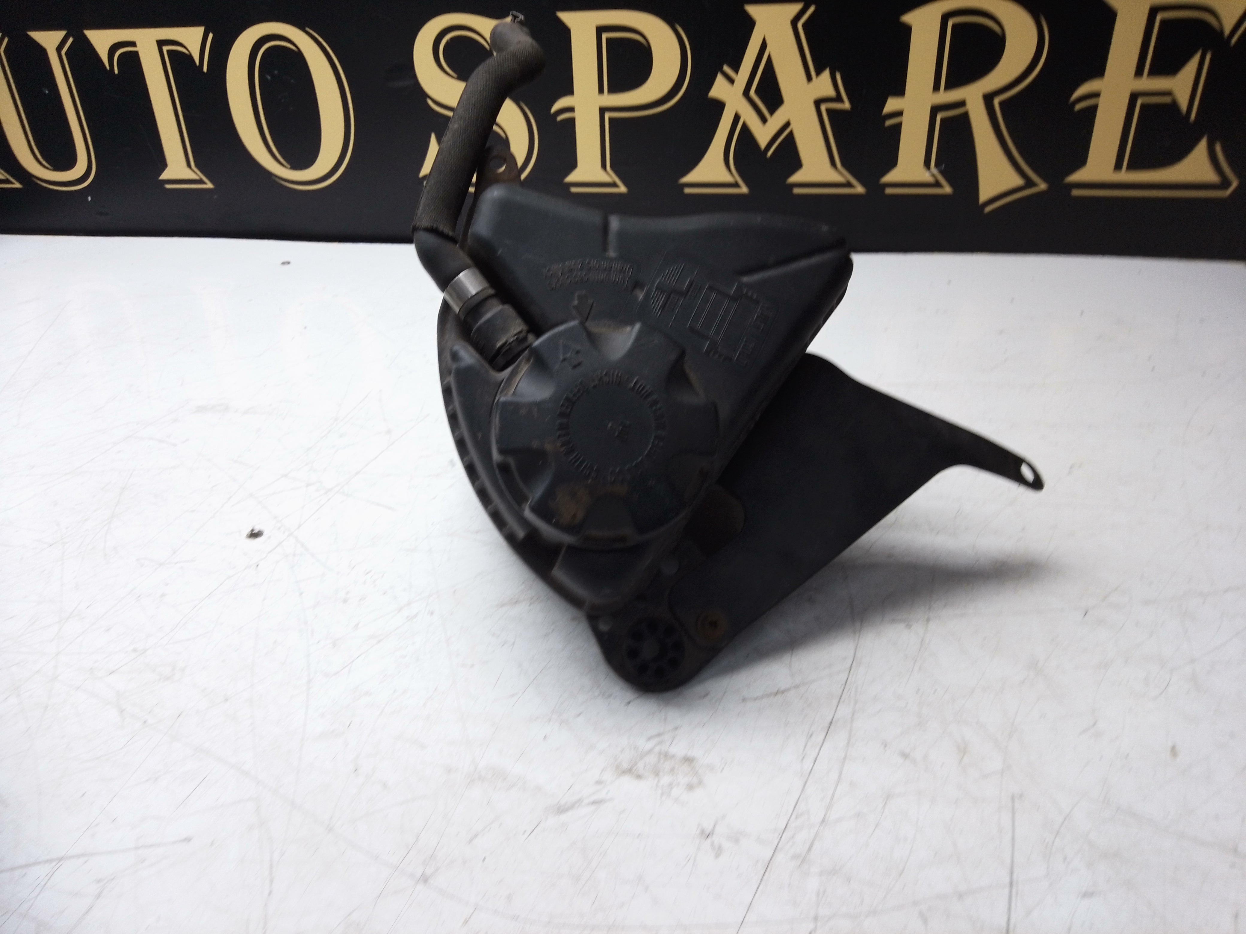 BMW 5 Series 520D F10 F11 2010–2015 Expansion Bottle (10808611)