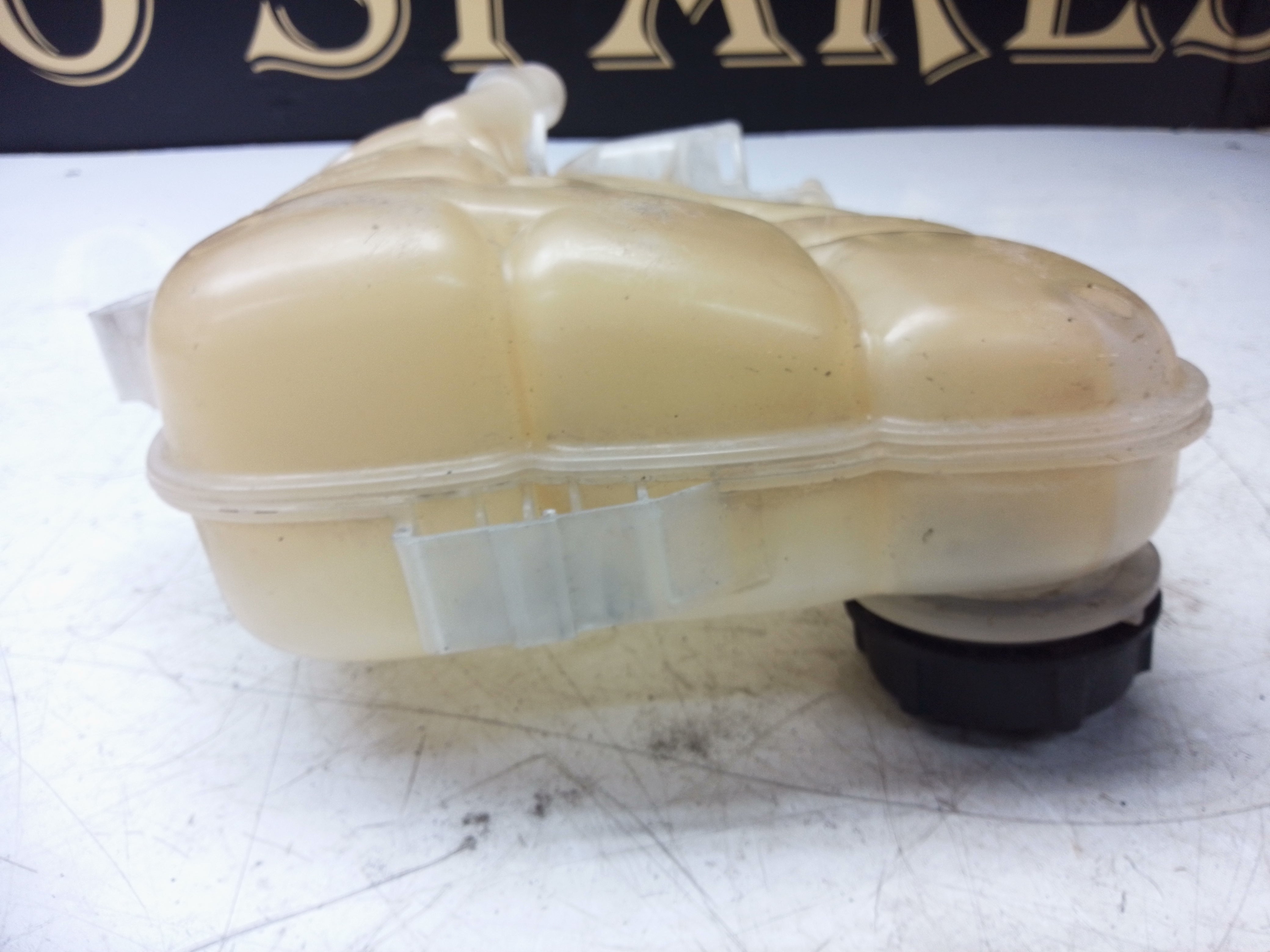 Ford Focus 2019–2022 Expansion Overflow Bottle (JX61-8A080-AB)